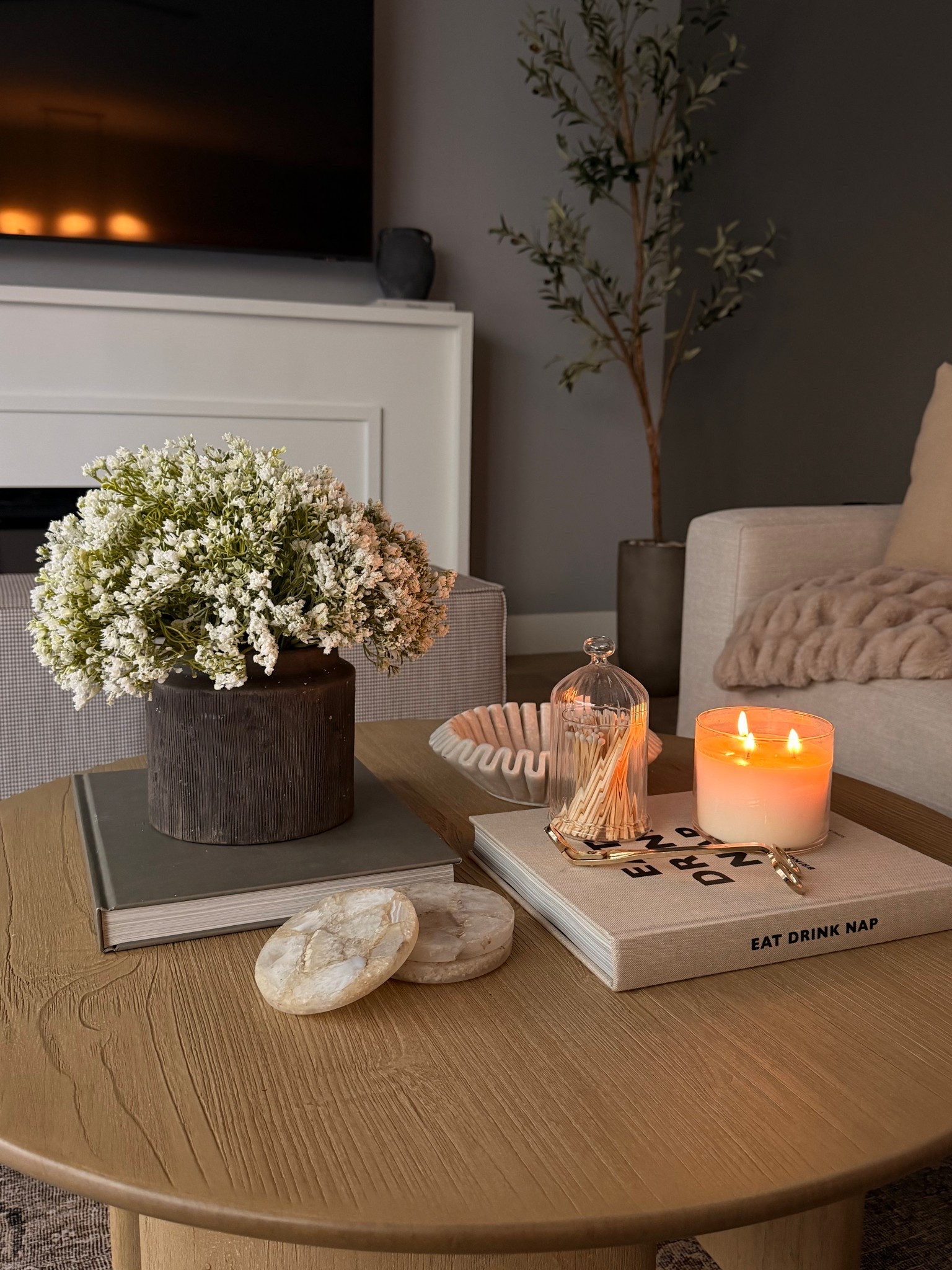 Round coffee table decor☁️

#LTKHome