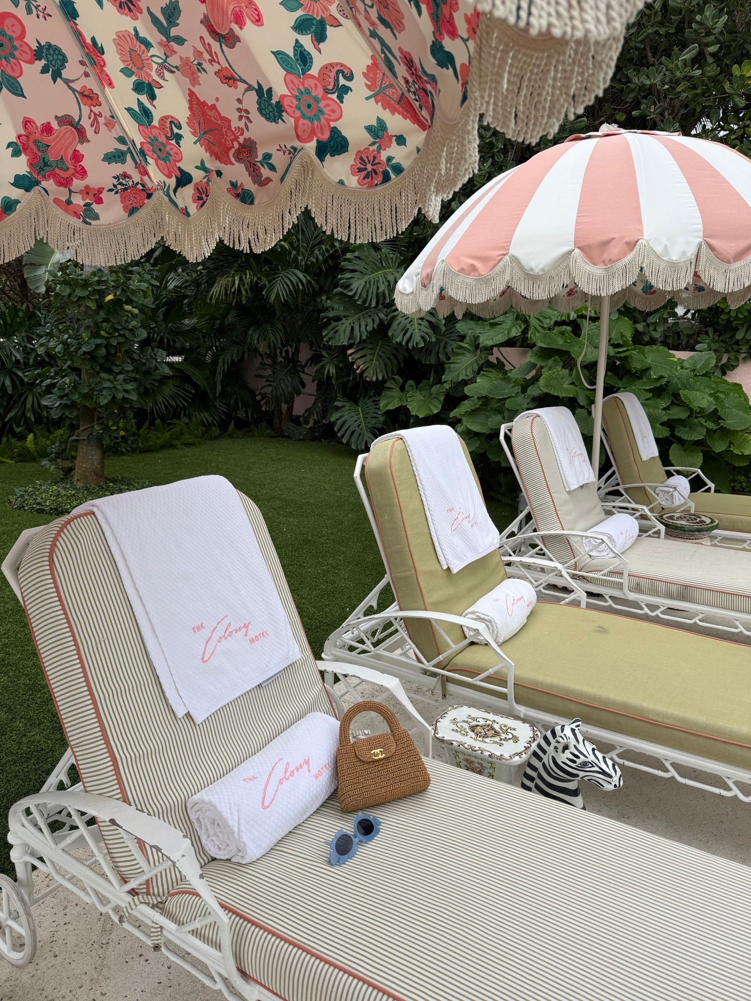 Little spring time accessories 🩵

sunglasses, summer clutch, summer handbag, springtime, accessories, spring, sunglasses, spring handbag 

#LTKFindsUnder50 #LTKFindsUnder100 #LTKootd