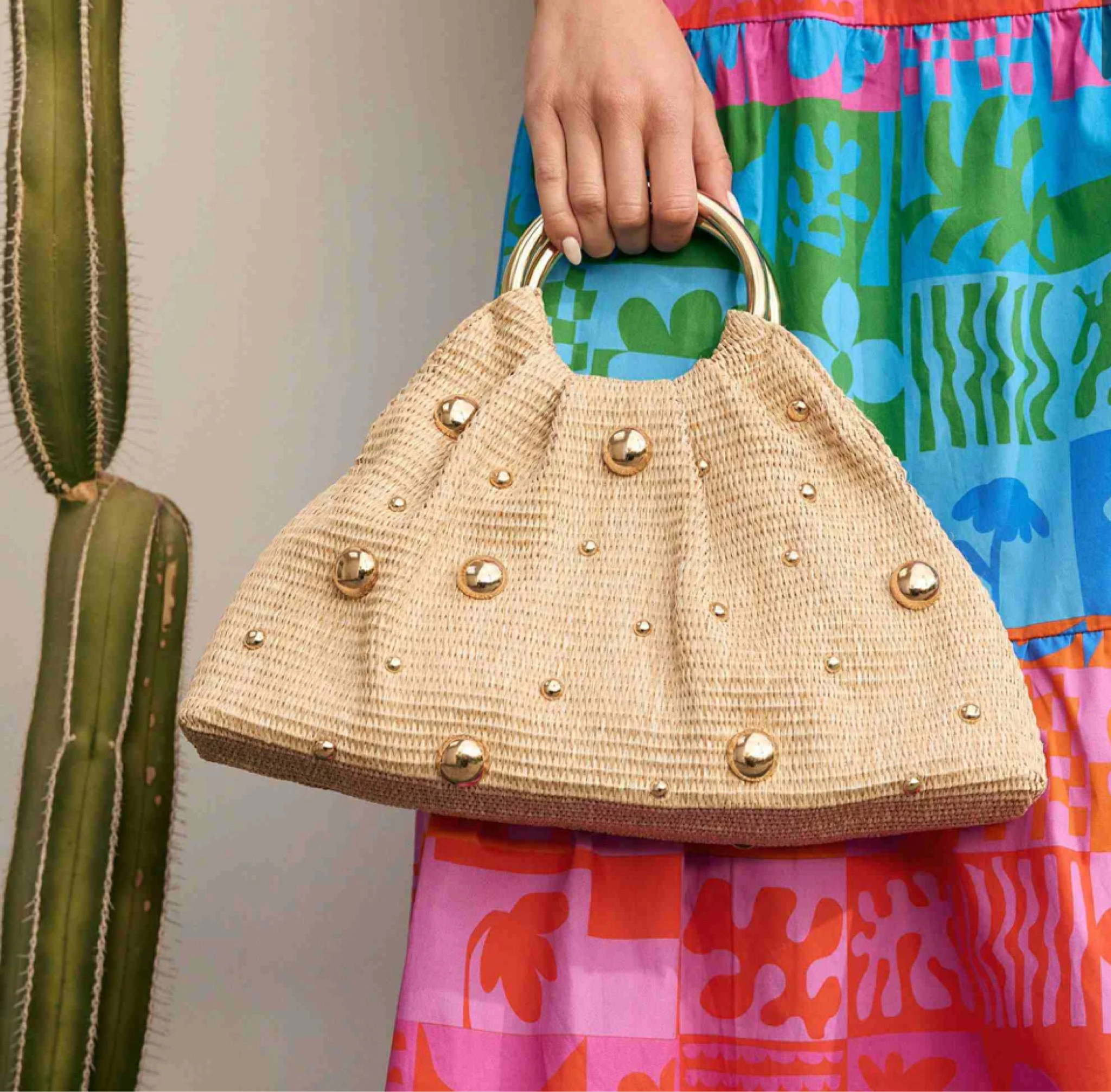 Cute spring purse. 
#purse

#LTKitbag