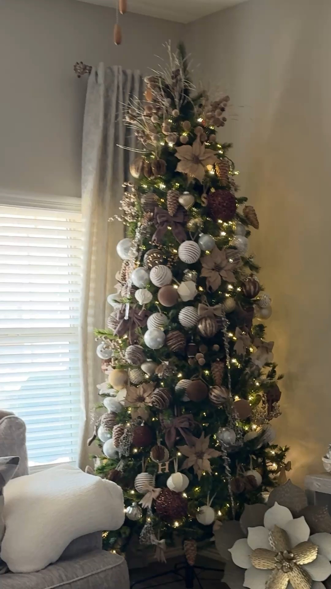 Chocolate Christmas Tree

#LTKSaleAlert #LTKHoliday #LTKSeasonal