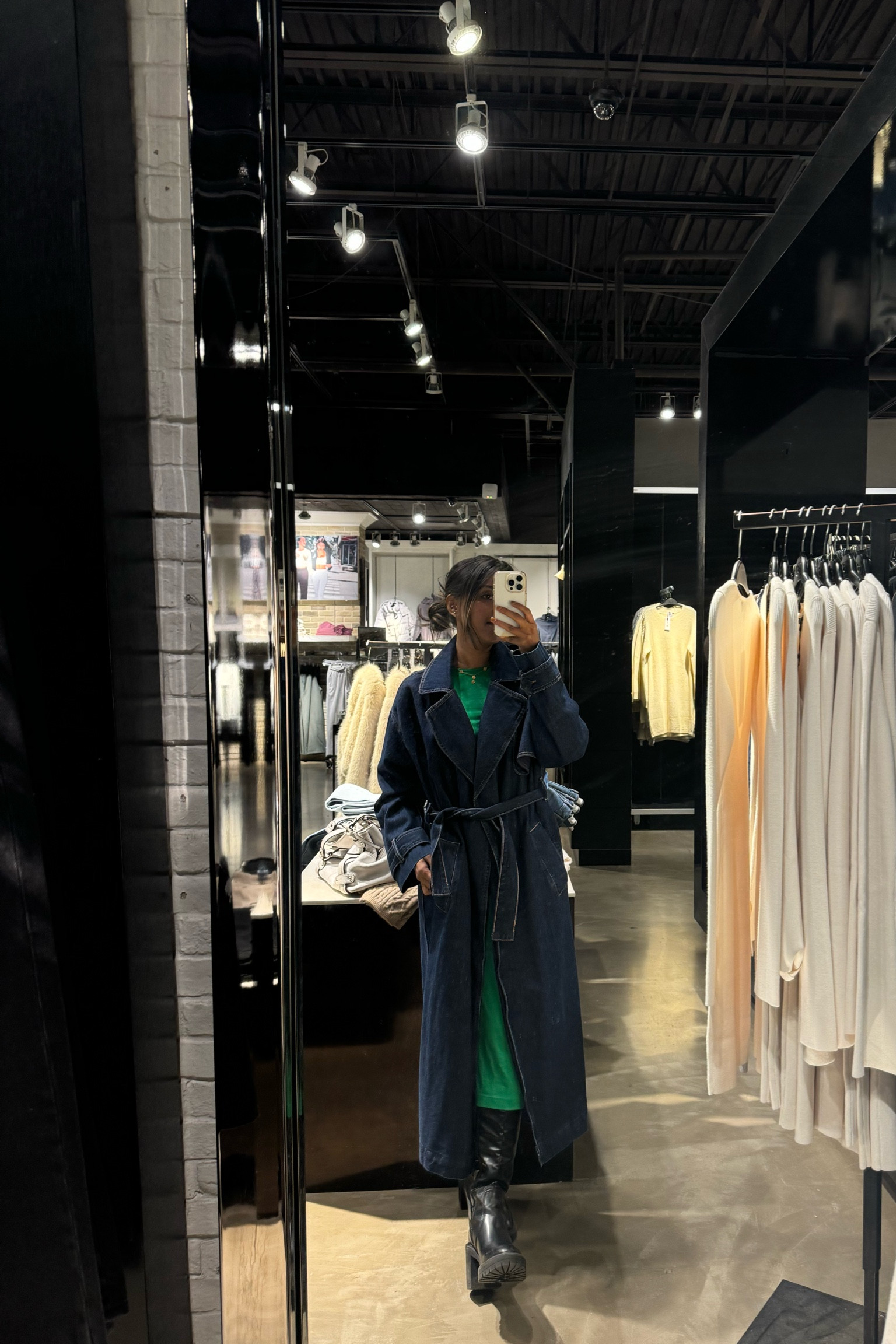 Denim trench coat for falll

#LTKcanada #LTKworkwear #LTKautumn