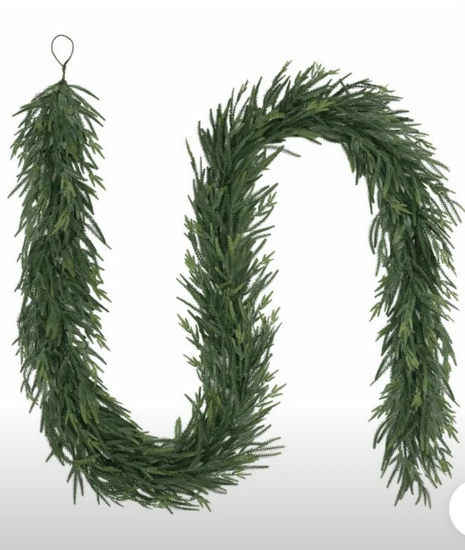 Viral Christmas Garland from Walmart! Almost sold out! 



#LTKChristmas #viralgarland

#LTKSeasonal