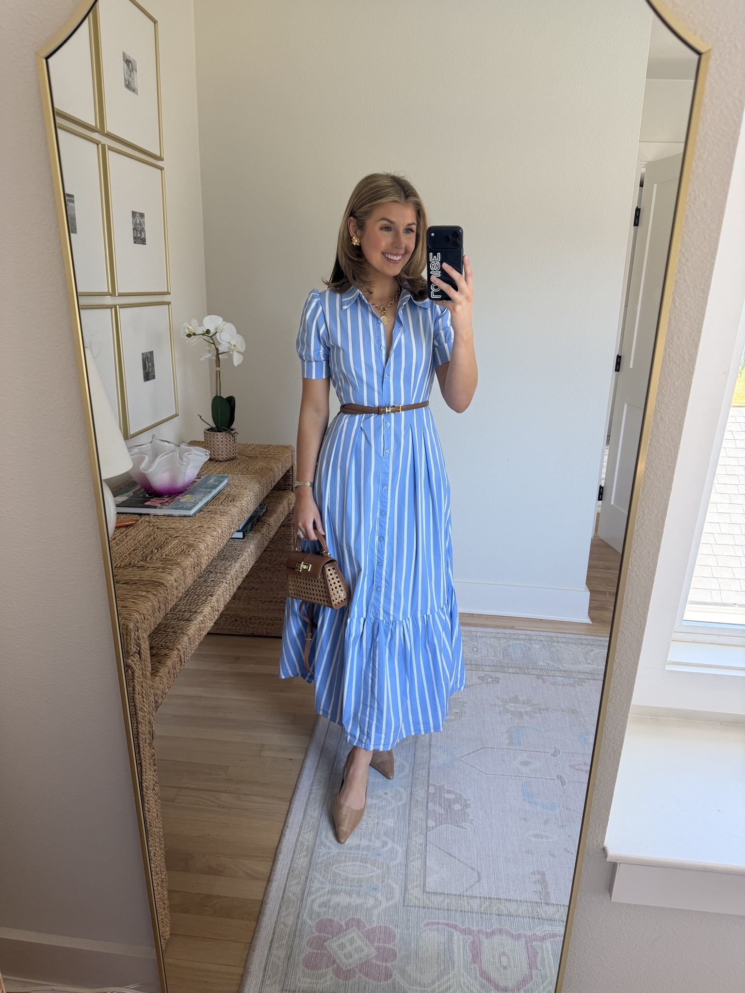 Easy outfit idea for spring! Wearing a S in dresss