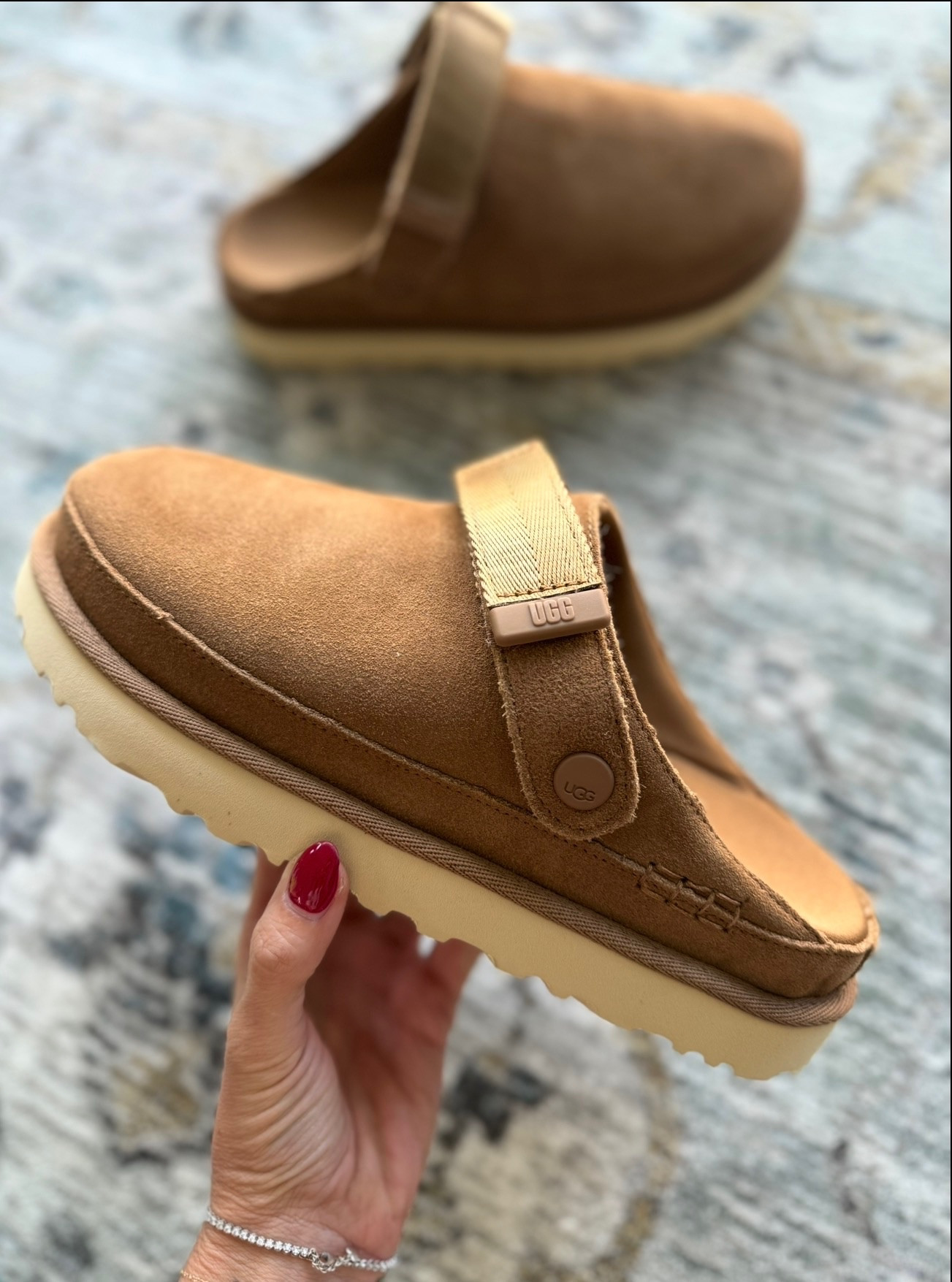 The viral Ugg mules annabrstyle viral Nordstrom uggs Ugg mules Christmas gift ideas women's Nordstrom shoes Ugg mules women's shoes Christmas gift ideas

#LTKSeasonal #LTKootd #LTKHoliday
