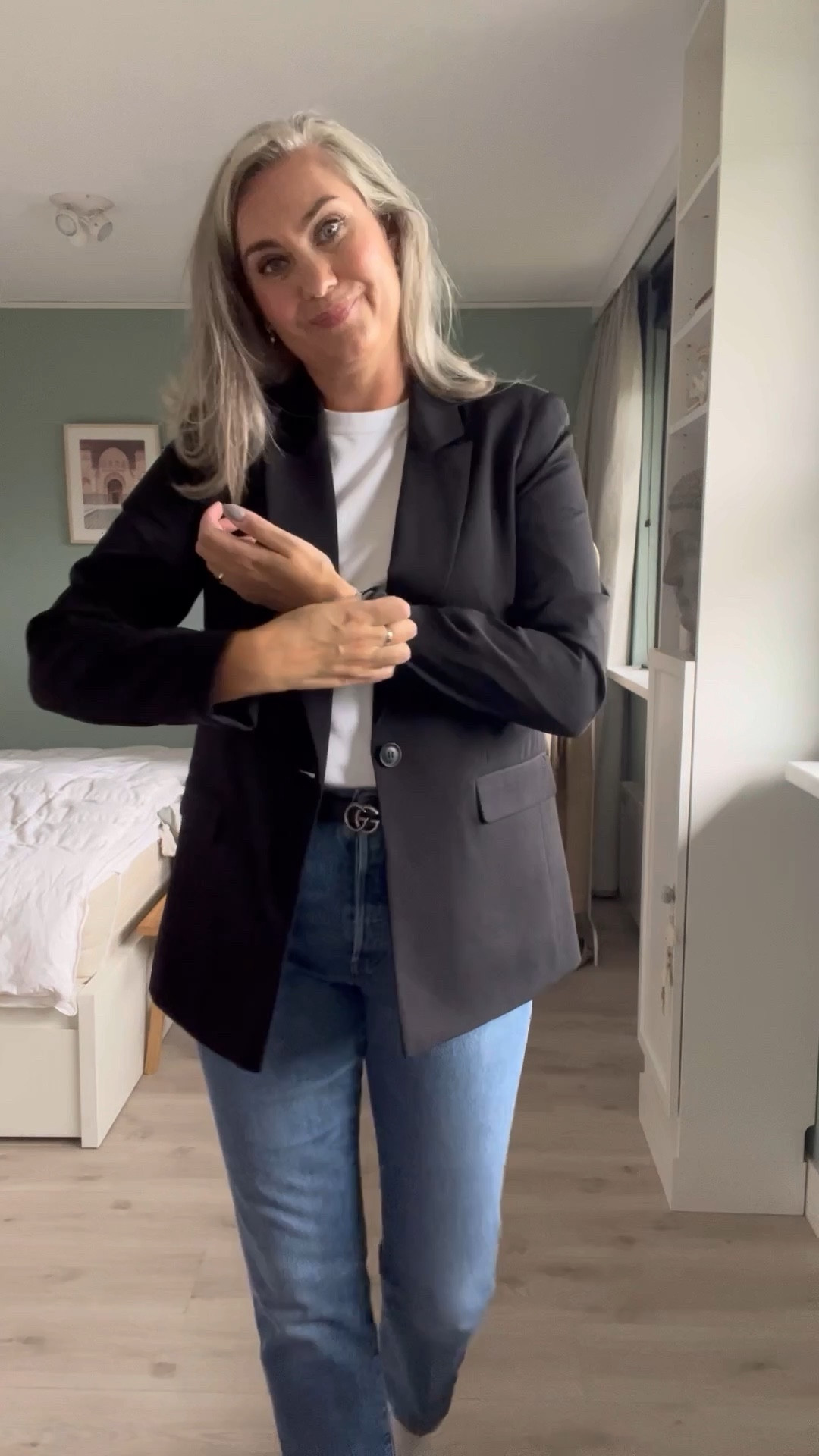 30 days of fall outfits 

Supima cotton white t-shirt, LTs black blazer, Levi’s 501 jeans, nude wireless bra, Vivaia sock boots, fuchsia pink formal coat, oversized colorful scarf, gg belt and Michael Kors bag. 

#LTKover40 #LTKmidsize #LTKstyletip