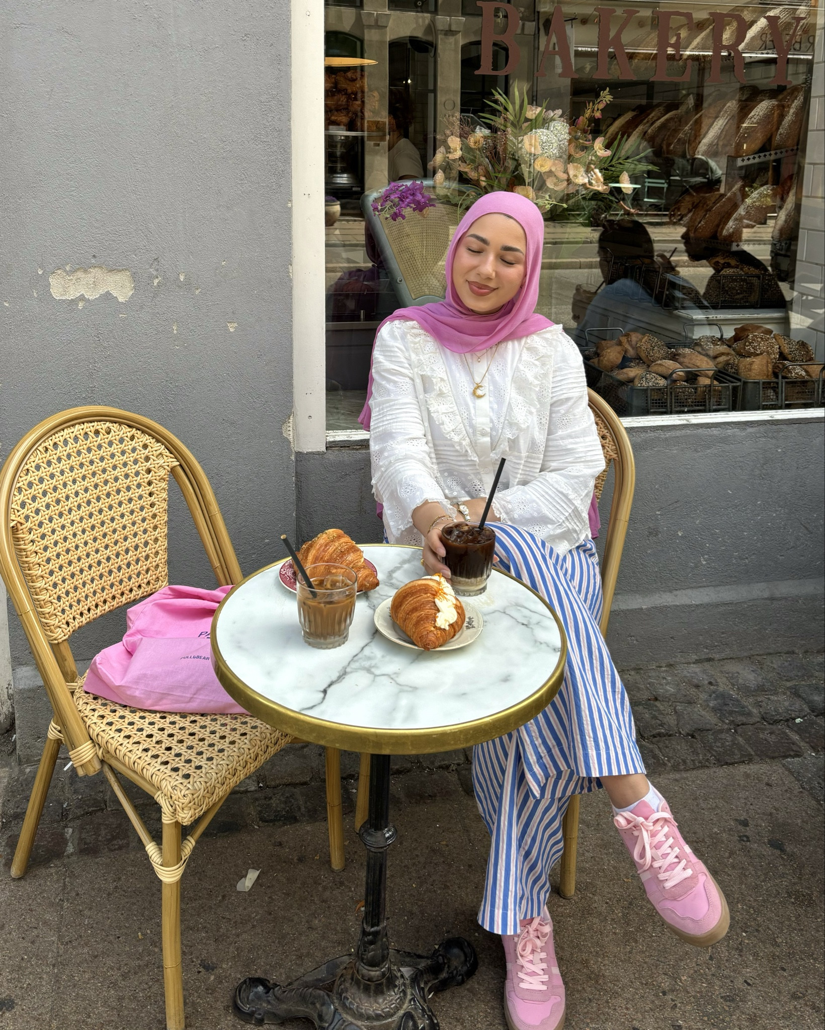 modest pyjama pant outfit 🩷🫐 



#LTKStyleTip #LTKSeasonal