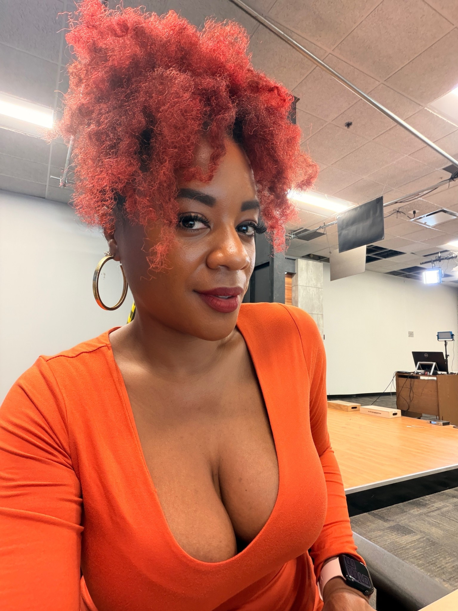 Made it to work today looking like people 😂 so I decided to take a quick selfie to mark the occasion. High puff thanks to my trusty Puff Cuff and matte lipstick courtesy of Anastasia in the color crimson 🥰 

#LTKdayinmylife #LTKFindsUnder100 #LTKootd