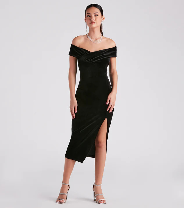 Mary Off-The-Shoulder Velvet Midi Dress | Windsor Stores
