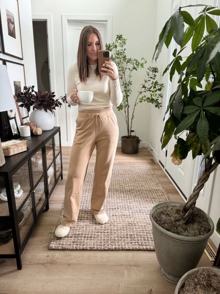 My favorite sweatpants are all 30% off 🙌 The first two are the wide leg JoyLab pants, and I’m obsessed. I have all 3 colors because they are so comfortable! The 3rd pair is a wide leg cargo, even more comfortable. Less structured so perfect for lounging. The last pair is a pair of cargo joggers. The fleece is SO SOFT!

#LTKCyberWeek #LTKfindsunder50 #LTKsalealert