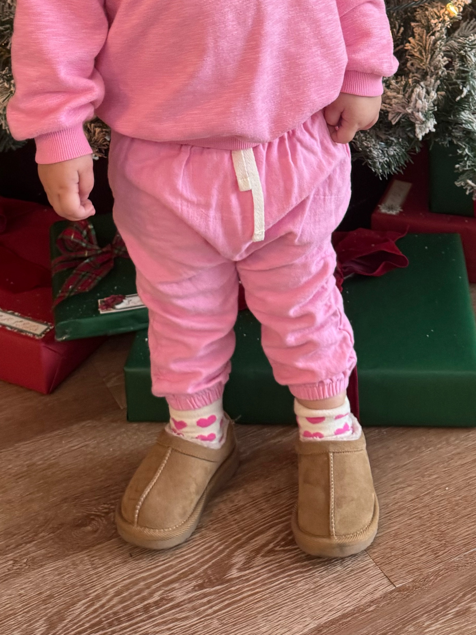 toddler ugg dupes #ugg #dupes #slippers #toddler #target

#LTKGiftGuide #LTKKids #LTKShoeCrush