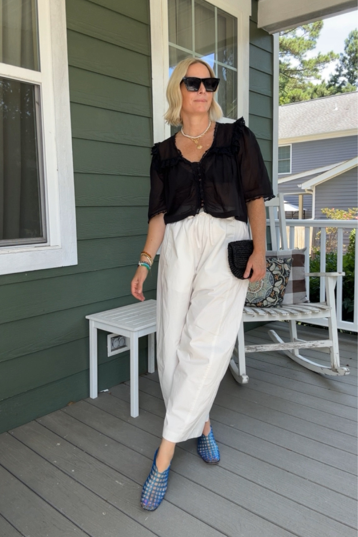 Flowy Top + Barrel Legs + Jellies

#LTKSeasonal #LTKStyleTip #LTKOver40