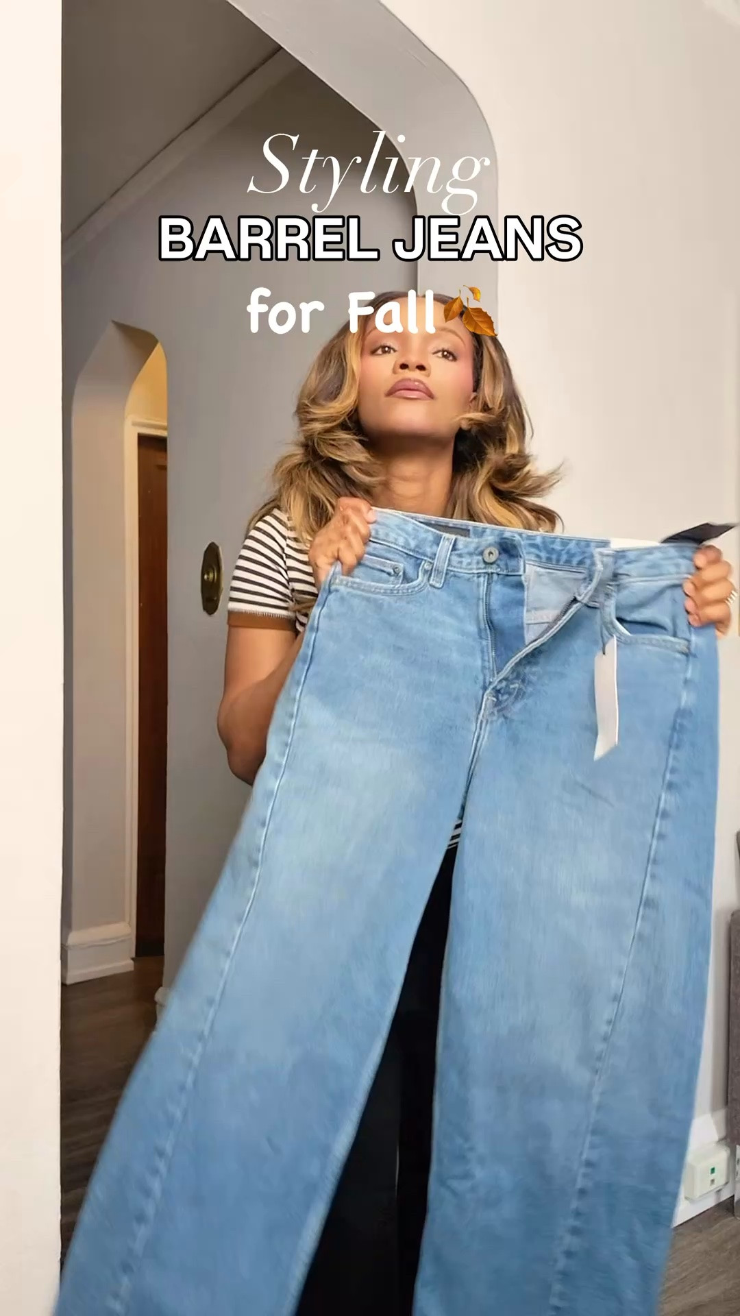 Chic way to style your barrel jeans this fall🍂