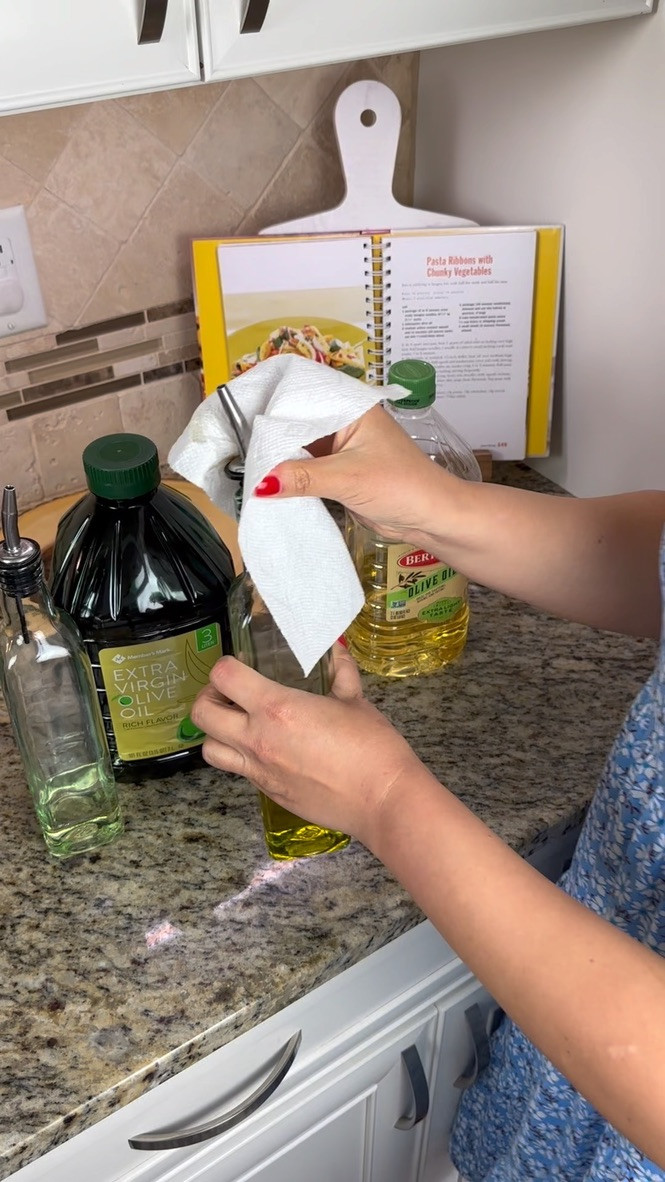 Amazon kitchen finds, olive oil and vinegar dispenser gift set, kitchen organization

#LTKHome #LTKSeasonal #LTKSaleAlert