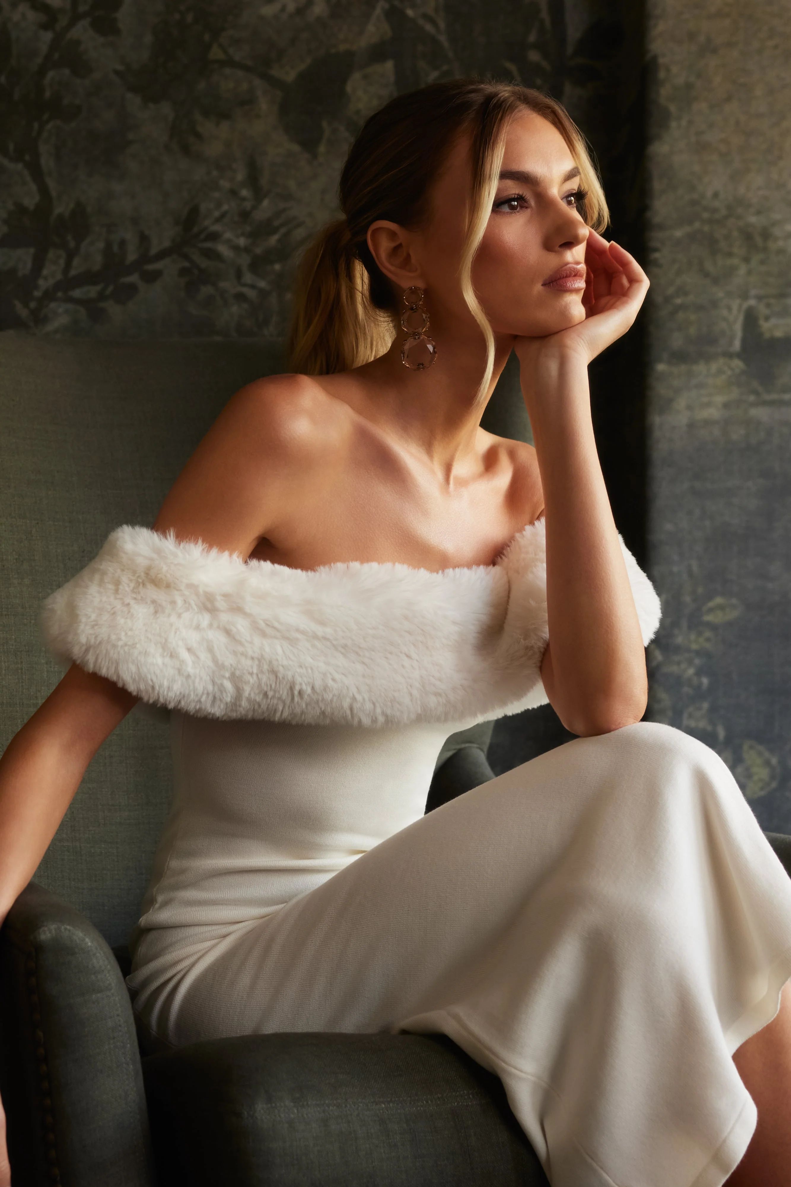 Angelica Off Shoulder Knit Midi Dress With Faux Fur - Ivory | MESHKI US