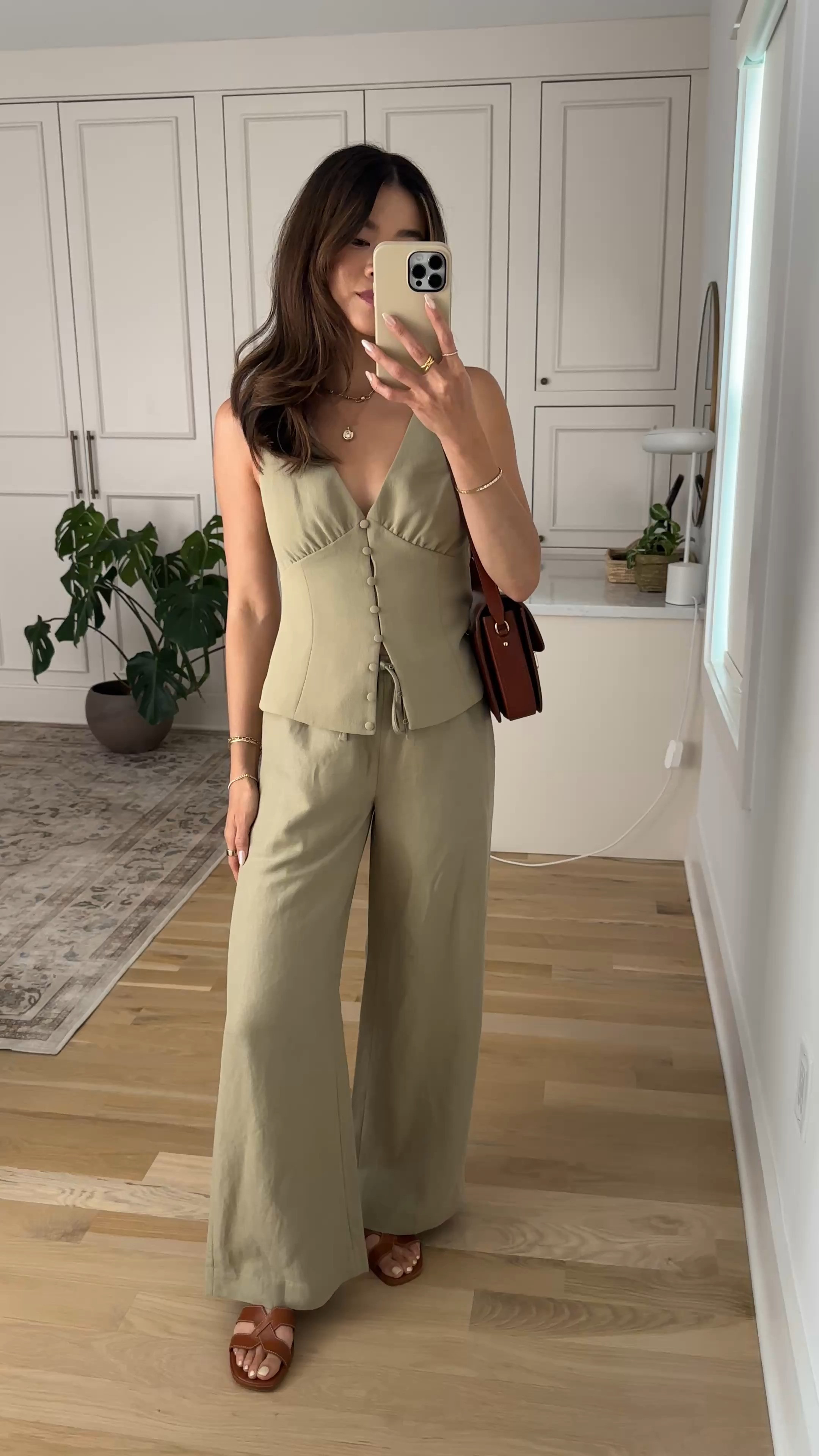 Sizing info:
•Green top size 0 in Martini Olive •Green pants size 2XS in Martini Olive 

petite fashion, get dressed with me, outfit inspiration, ootd, nashville outfit, Nashville influencer, petite style, vacation style, casual outfits, mom style, petite pants, spring outfits, spring outfit info, spring pants, spring outfit idea, spring top, spring bag, spring tank, spring shoes, summer pants, petite pants, cropped pants, aritzia pants, summer tank 

 @Aritzia 

#LTKootd #LTKSeasonal #LTKPetite