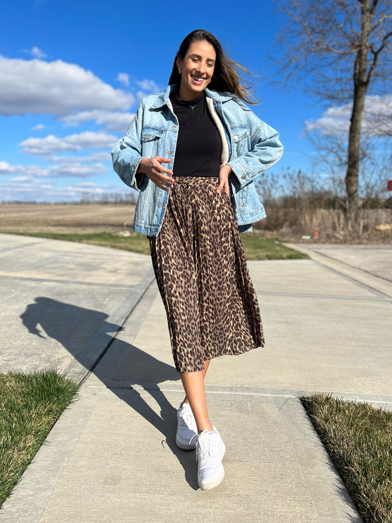 Sunday casual and comfy!


#LTKstyletip #LTKSeasonal #LTKshoecrush