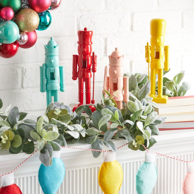 Holiday Time 4-Count Christmas Season 10-Inch Nutcracker Figurines, Various Colors - Walmart.com | Walmart (US)