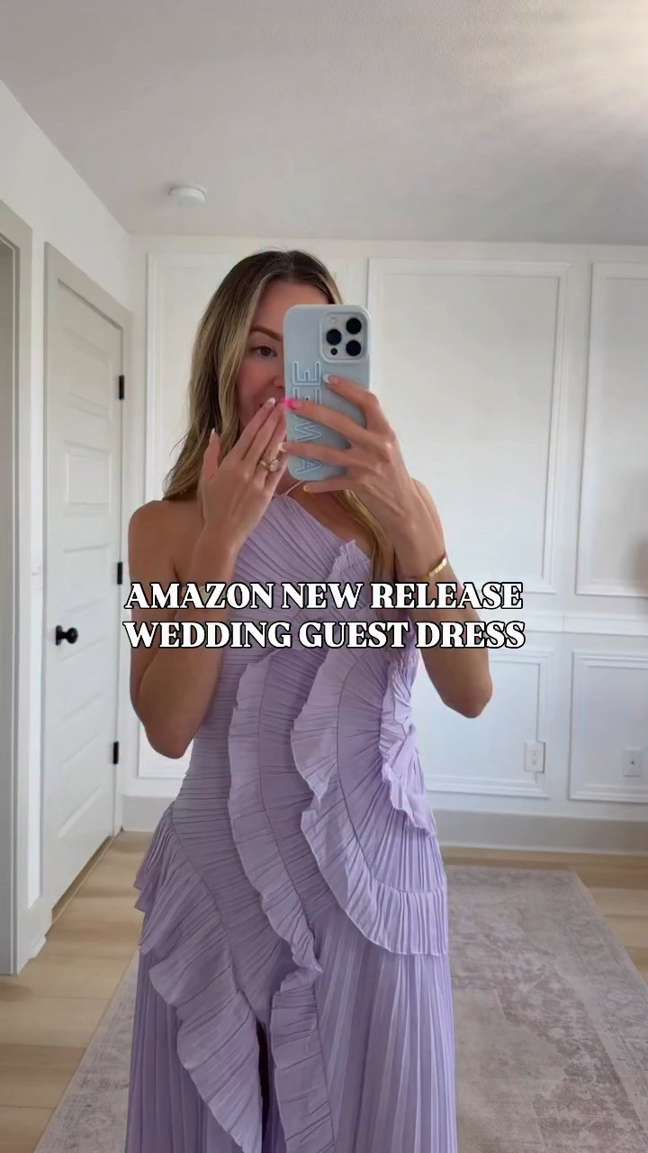 Comment “DRESS” to shop!! I’ll send the info to your DMs ❤️❤️❤️

#amazonfinds #founditonamazon #amazonfavorites #weddingguestdress

#LTKWedding #LTKSaleAlert #LTKootd