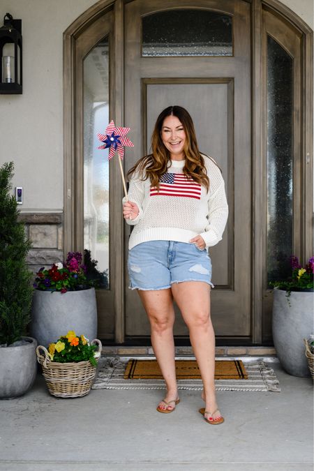 Summer outfit with flag sweater tts, L // shorts size up, 14


Memorial Day  red white and blue  home  home decor  outfit inspo  midsize outfit  Memorial Day fashion  Memorial Day home finds  the recruiter mom  

#LTKstyletip #LTKhome

#LTKSeasonal