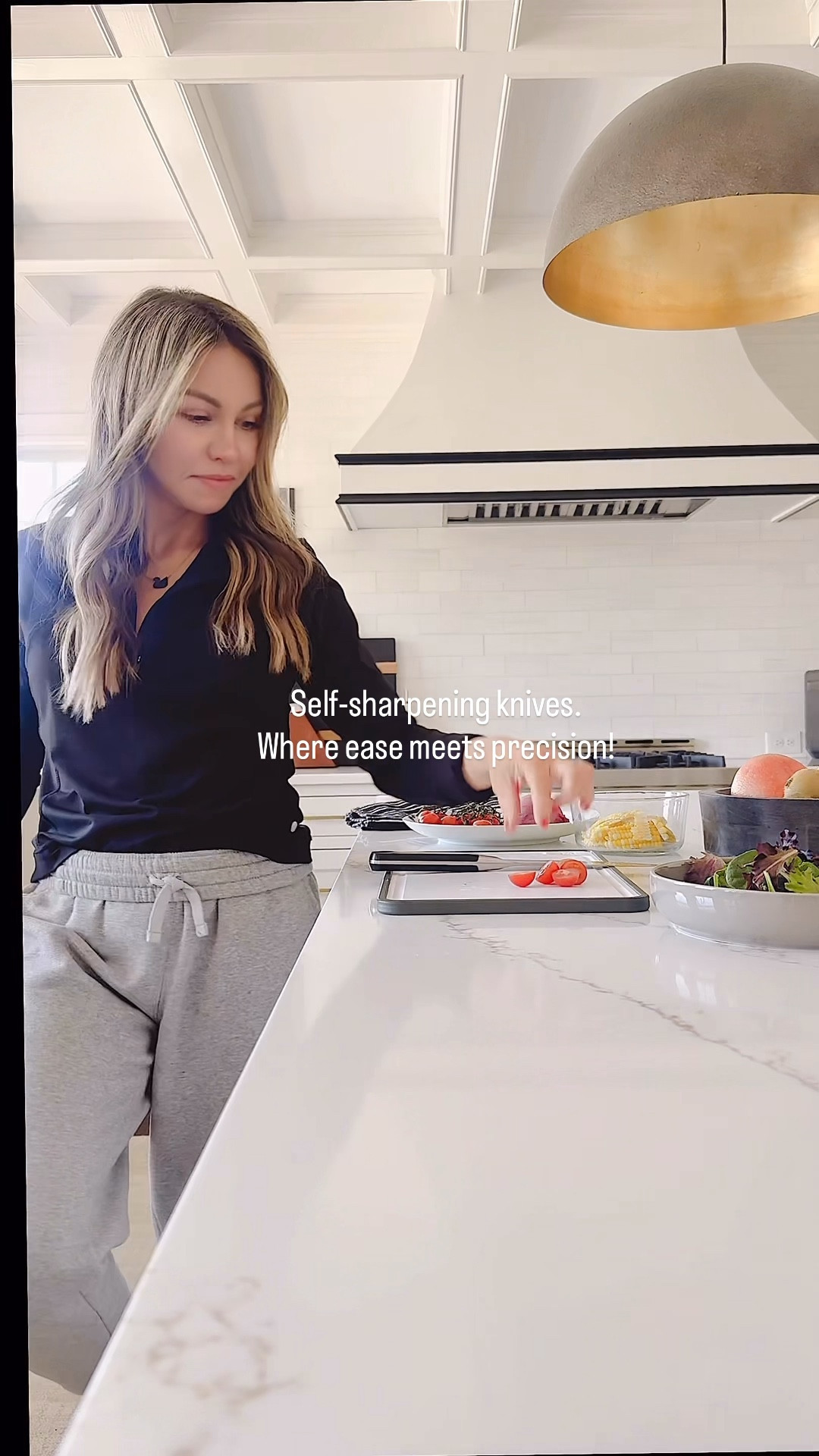 If your knife does this… it’s time for an upgrade! I didn’t realize how much I was struggling until I switched to a self-sharpening set.
This one from @SabaviHome actually sharpens itself every time you use it (yes, really), so your knives are always sharp…no effort, no maintenance. You can feel the difference instantly-smoother cuts, less pressure! Trust me…once you try this, there’s no going back.
Use code Kasia10 at checkout for 10% off.

#LTKSaleAlert #LTKHome #LTKdayinmylife