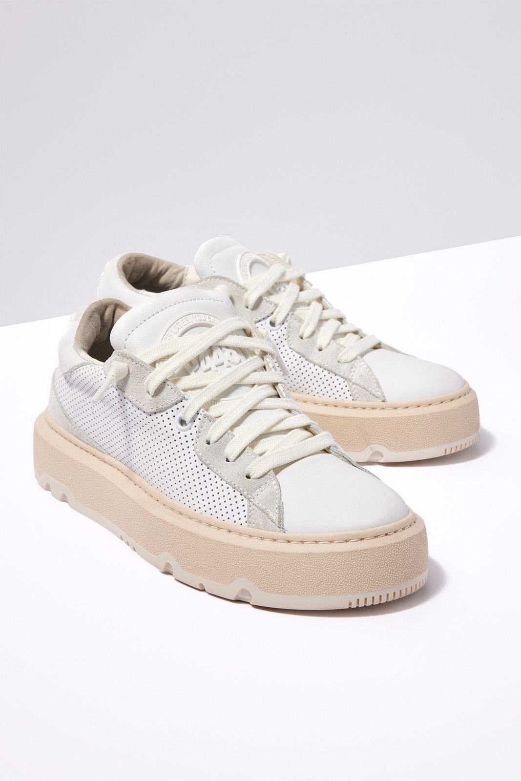 P448 Aerial Sneaker | EVEREVE | Evereve