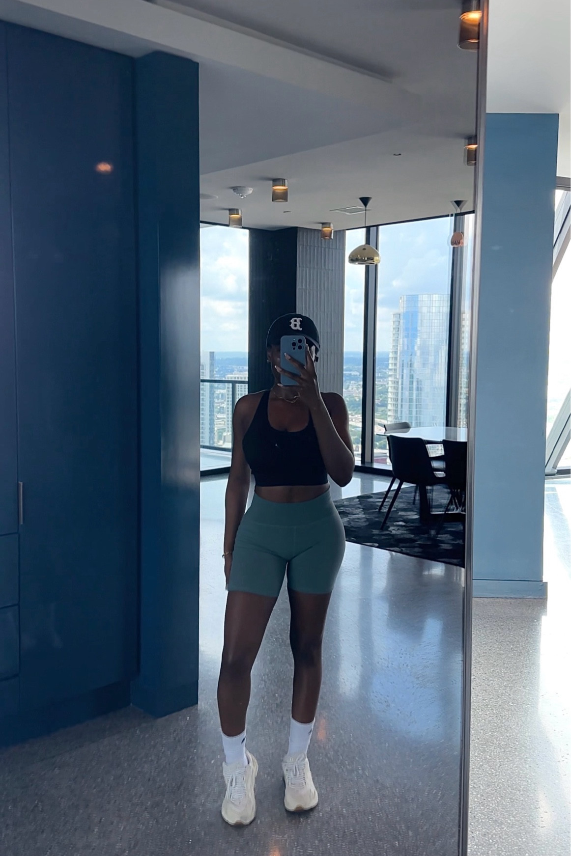 Gym outfitt

#LTKFitness #LTKSaleAlert #LTKStyleTip