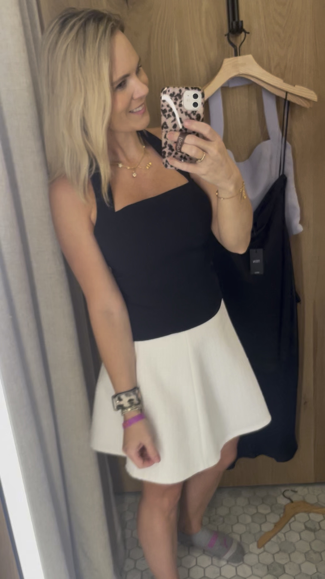 ARITZIA TRY-ON HAUL ✨ Crepette halter top review + tweed skirt outfit idea — sharing chic neutral outfits and elevated basics that make you look instantly polished. This pairing is perfect for building a capsule wardrobe with timeless staples that mix and match effortlessly. Think quiet luxury fashion, old money aesthetic outfits, feminine silhouettes, and flattering structured pieces that elevate your everyday style.

Perfect for midsize fashion, petite-friendly skirt lengths, classy summer outfits, fall transition looks, date night outfit ideas, brunch outfit inspo, dinner outfits, special occasion styling, workwear inspiration, and polished everyday wear. If you love minimalist fashion, Parisian style, neutral color palettes, and elegant outfit formulas that always work — this Aritzia set is a must.

Sharing honest Aritzia reviews, try-on styling ideas, fit details, and versatile outfit combinations to help you shop smarter and build a wardrobe you actually wear.

#Aritzia #AritziaHaul #NeutralOutfits #CapsuleWardrobe #QuietLuxury #OldMoneyAesthetic #FeminineStyle #MidsizeFashion #PetiteStyle #ElegantOutfits 

 

#LTKgrwm #LTKmomlife #LTKselfcare