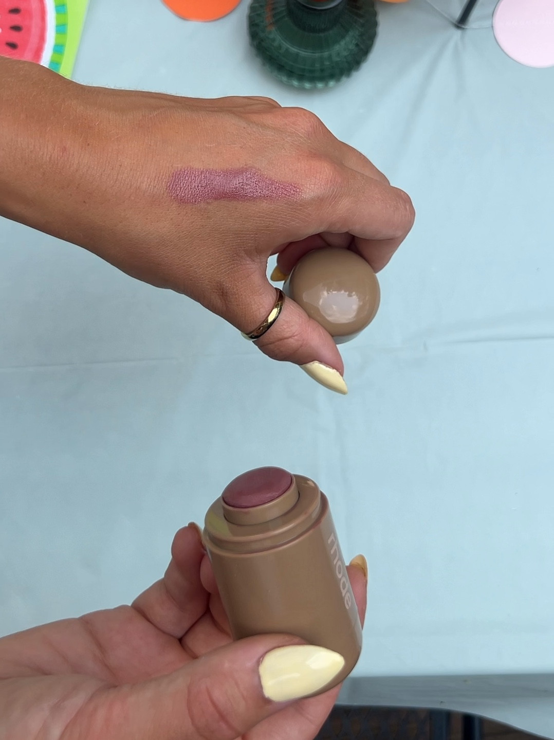 Ummm the most perfect sunburn look! My go-to for summer. Current favorite has been color ‘sleepy girl’ for that sun kissed look but have been loving the shade ‘piggy’ as well. If you haven’t tried, here is your sign! 🌞