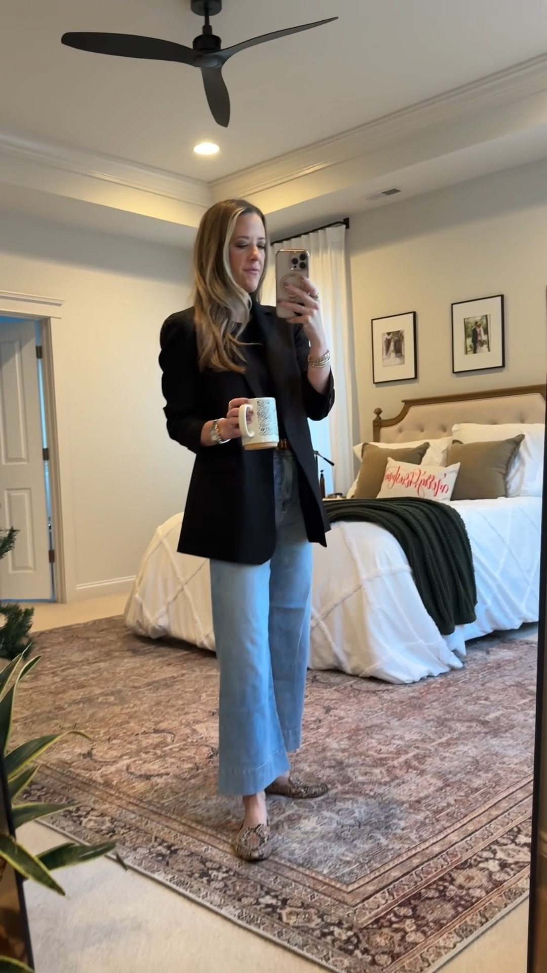 Easy, classic, and under $50 🤎
These are the best look-for-less jeans I’ve found for the viral Anthropologie Colette crops — buttery soft, structured, and mom-approved. Wearing a size 2 from Kohl’s.

Styled with a black blazer and loafers for a simple elevated everyday look.

#LTKfinds #LTKunder50 #kohlsfashion #widelegjeans #lookforless #momstyle #casualoutfitideas #linenandlightco #classicstyle #capsulewardrobe #everydaystyle



#LTKootd #LTKFindsUnder50 #LTKWorkwear
