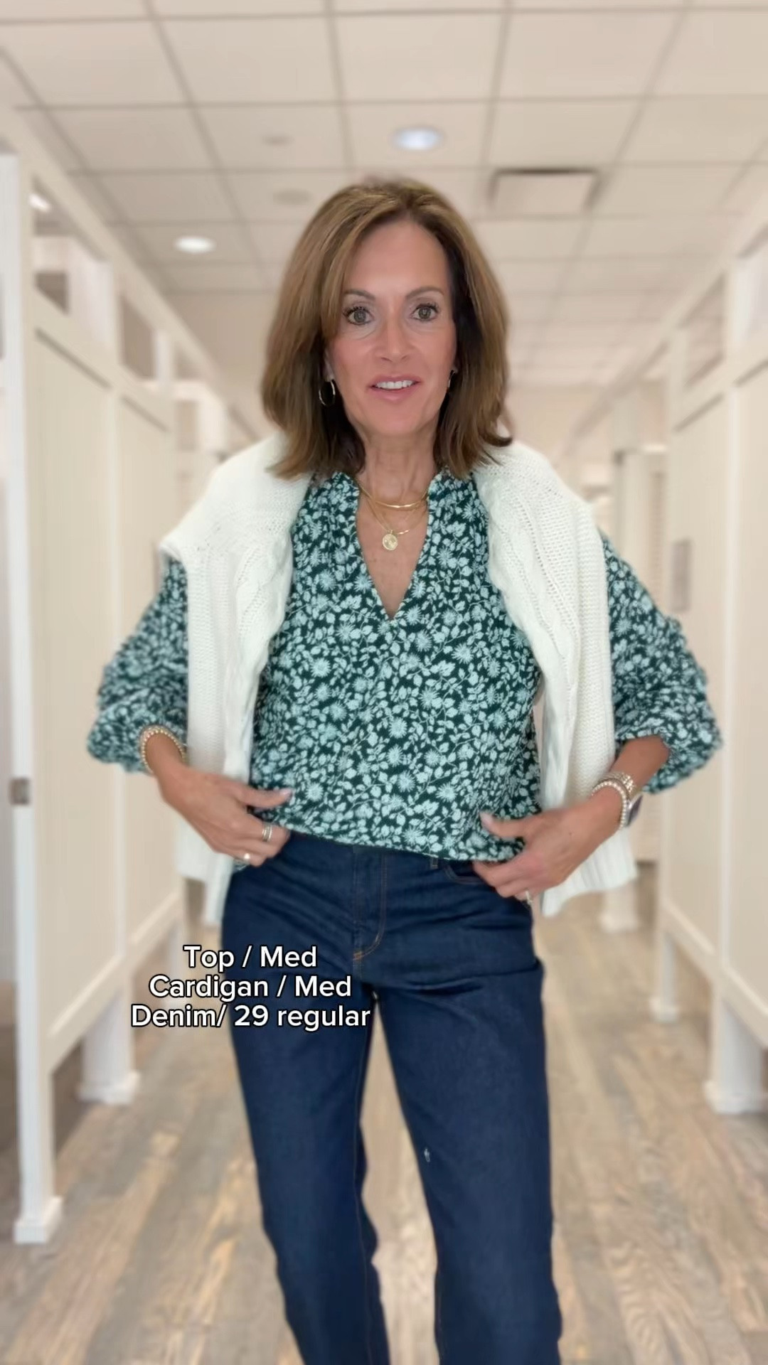 Floral top 
Cable knit cardigan 
Dark wash stovepipe denim 


Fall style 
Elevated casual 
Teacher style

#LTKSaleAlert #LTKMidsize #LTKTall