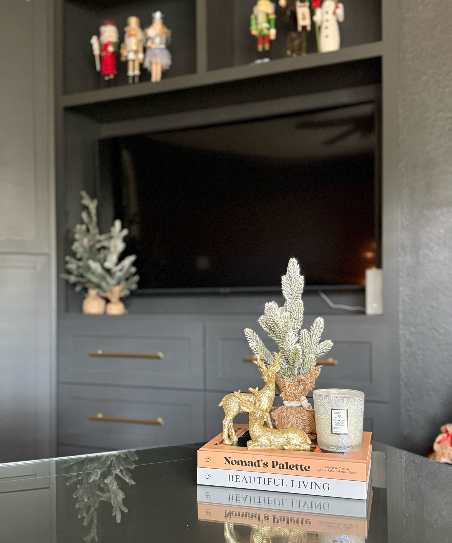 The best coffee table books!

#LTKStyleTip #LTKGiftGuide #LTKHome