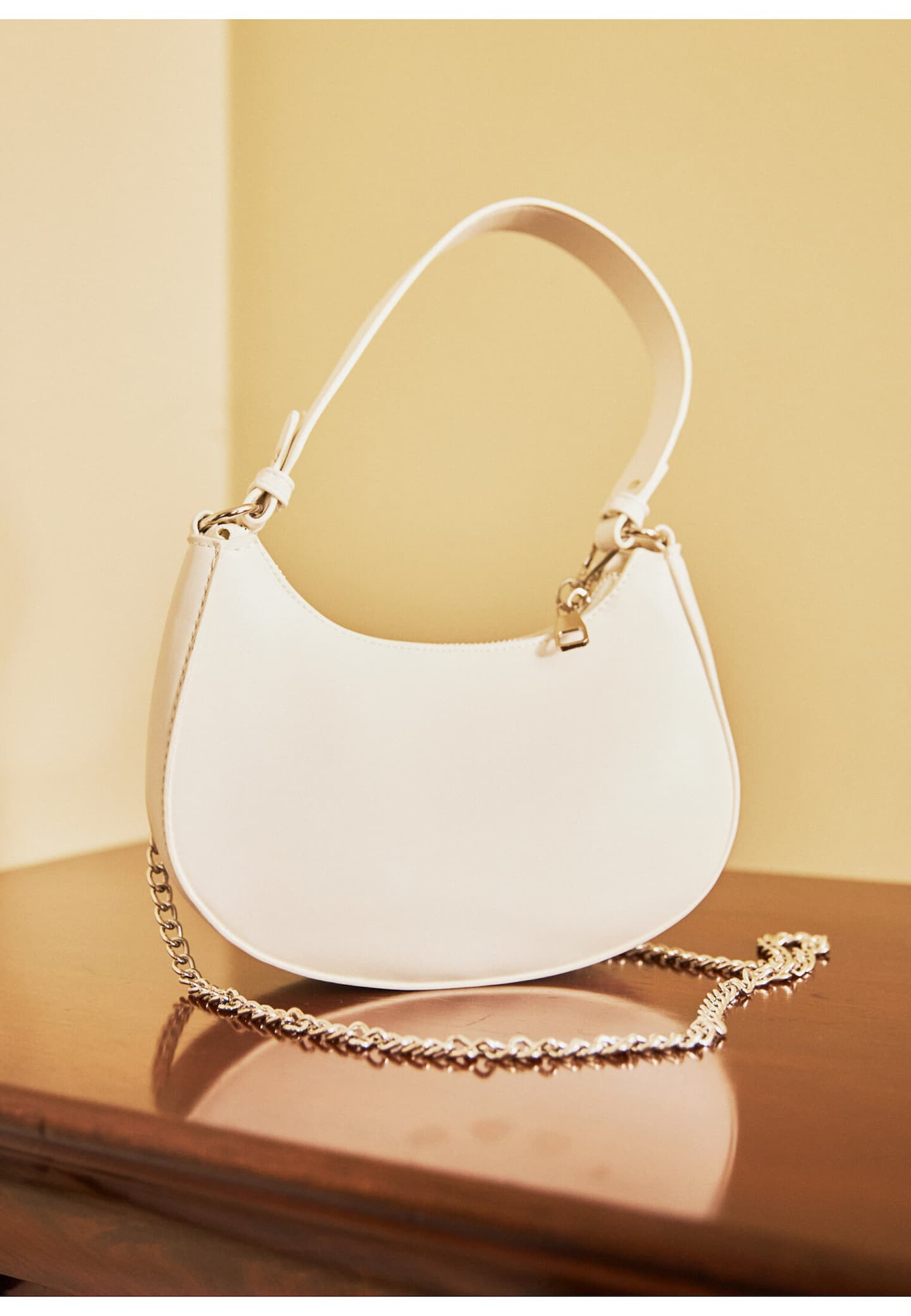 Schultertasche mit Mond | Stradivarius DE