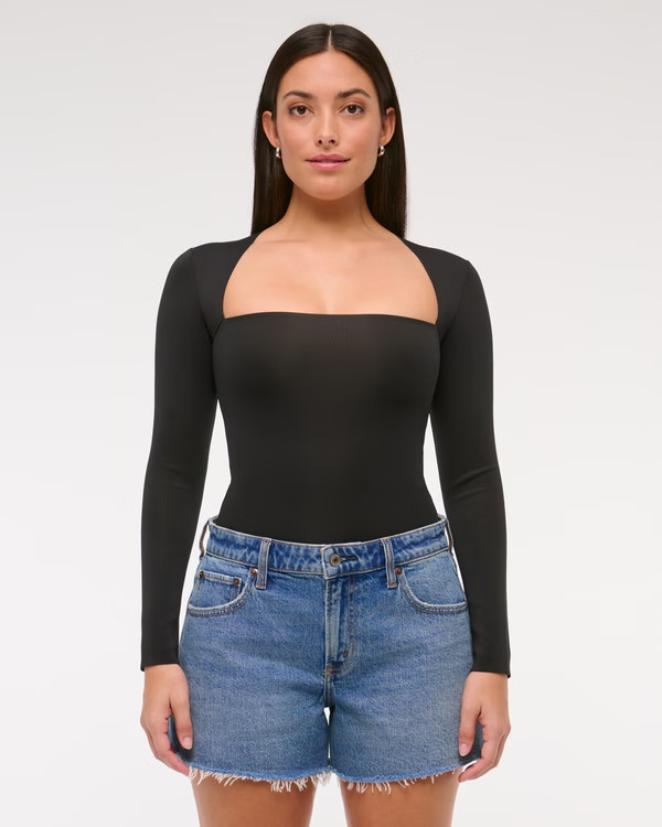 Curve Love Mid Rise A-Line Short | Abercrombie & Fitch (US)