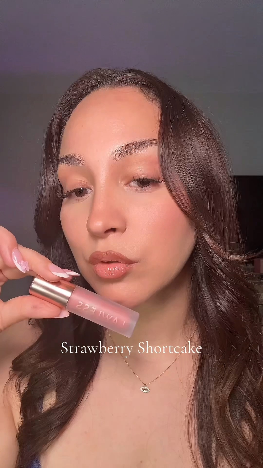 Swatching the Lawless Strawberry Milkshake glosses


#LTKFindsUnder50 #LTKStyleTip