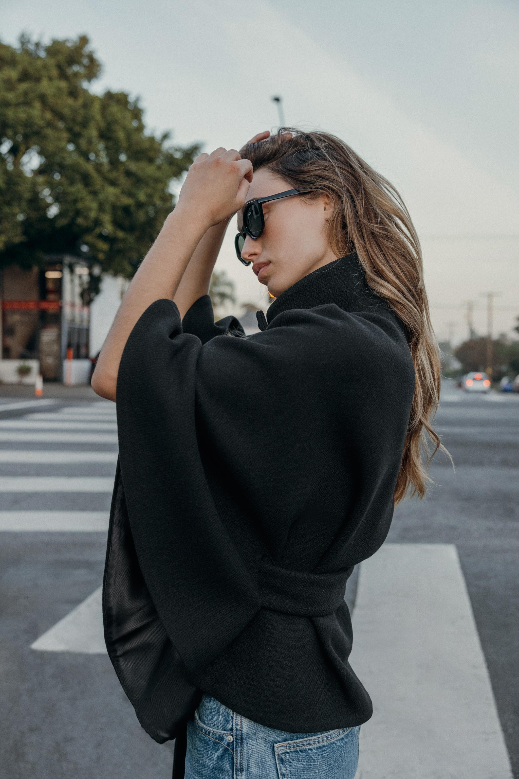 SHORT CAPE COAT WITH WOOL BELT | Zara US