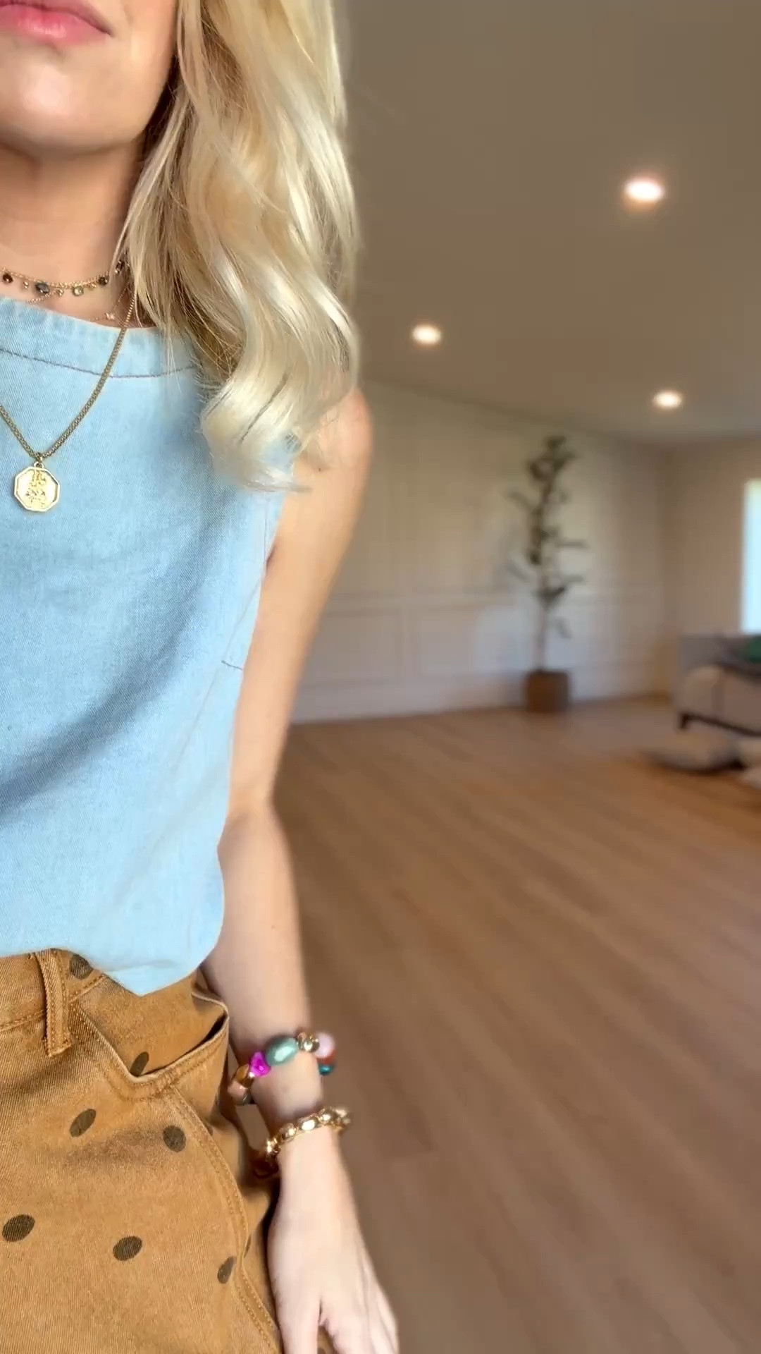 These jeans are so good and are on sale right now! 

#LTKgrwm #LTKmomlife #LTKootd