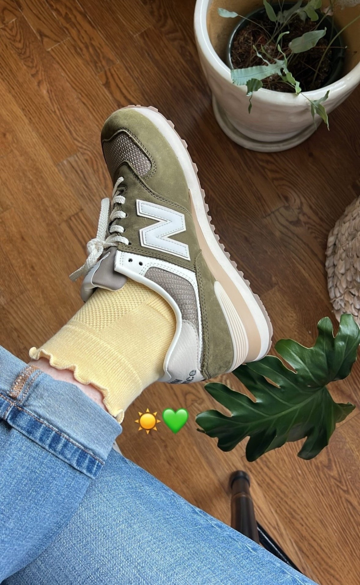 Loving my green sneakers. They go with everything !

#LTKdayinmylife #LTKmomlife #LTKootd