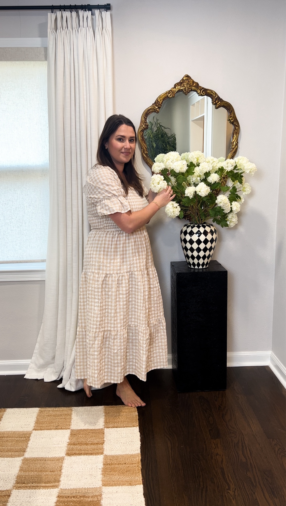 White snowball flowers priced high and low 

#LTKsalealert #LTKhome #LTKfindsunder100