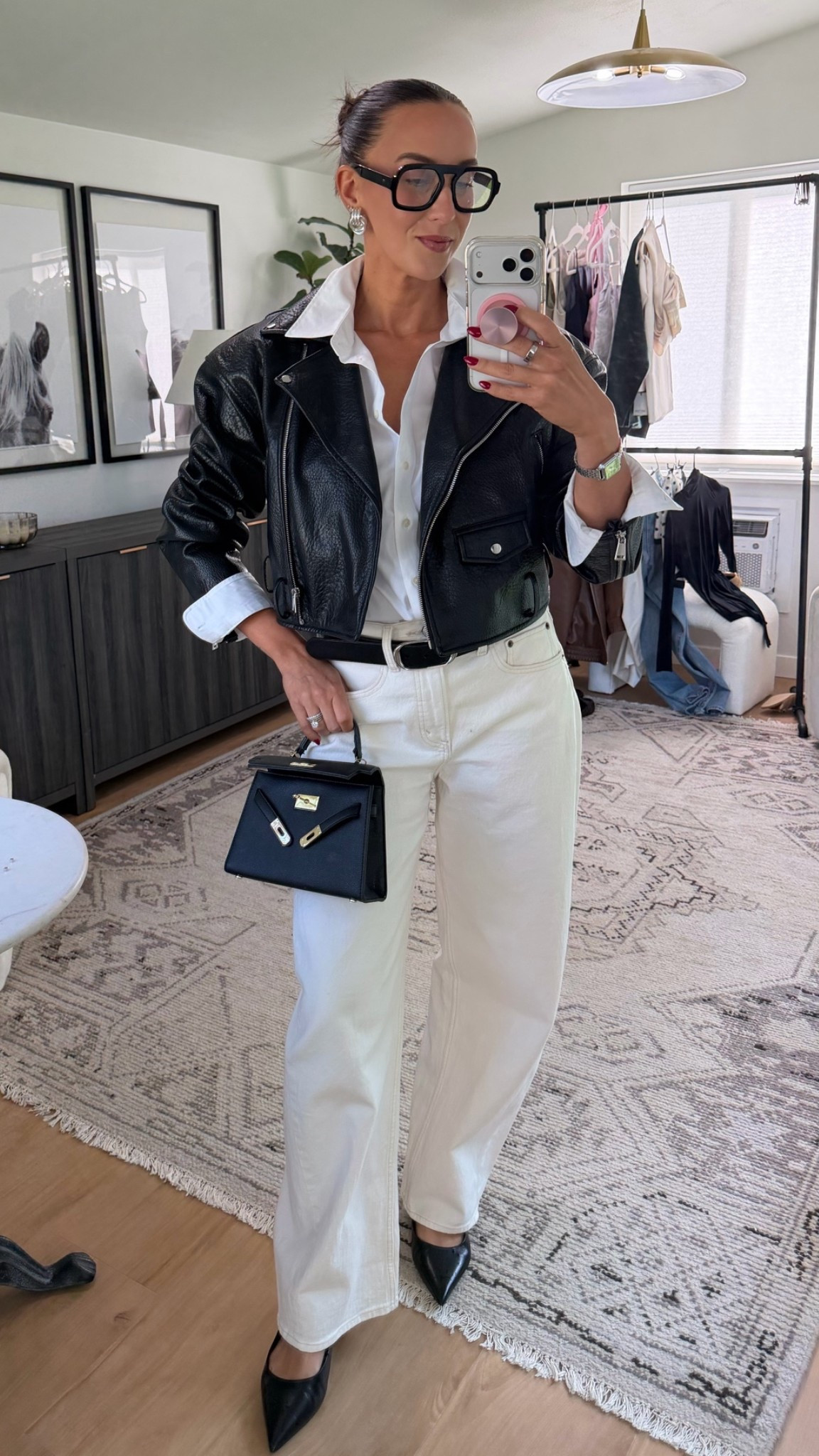 transitional fall outfit of zee day 🖤 overdressed in Montana 🙆🏻‍♀️

Button up: XL
Leather jacket: S
Belt: M
Denim: 27 L

#LTKootd #LTKSeasonal #LTKgrwm