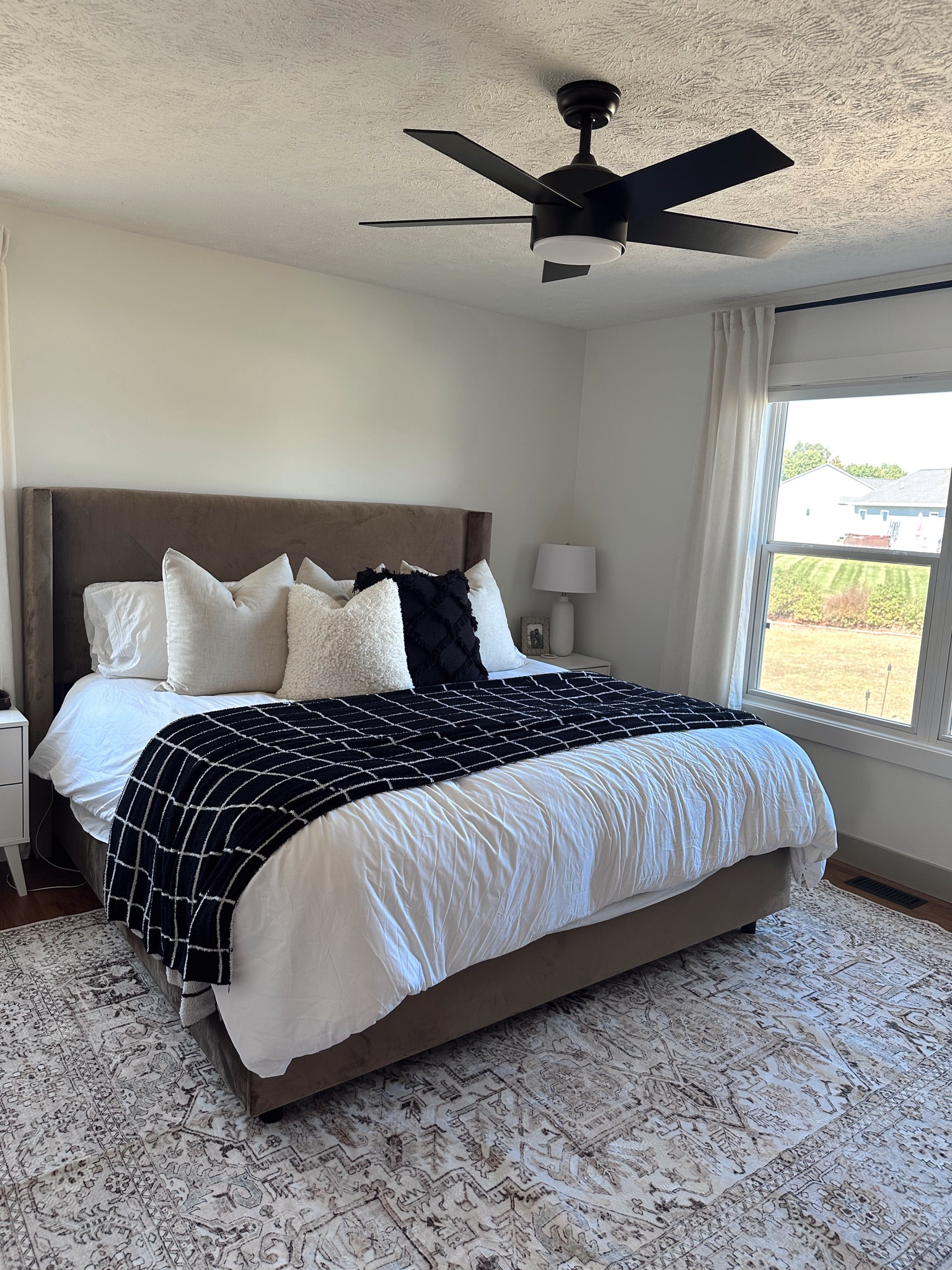This rug is everything 🤍 

We did an 8x10 for our master bedroom and it fits perfectly. It’s THE softest rug I’ve ever owned AND it’s on SALE right now. 10/10!! 

#LTKSaleAlert #LTKHome