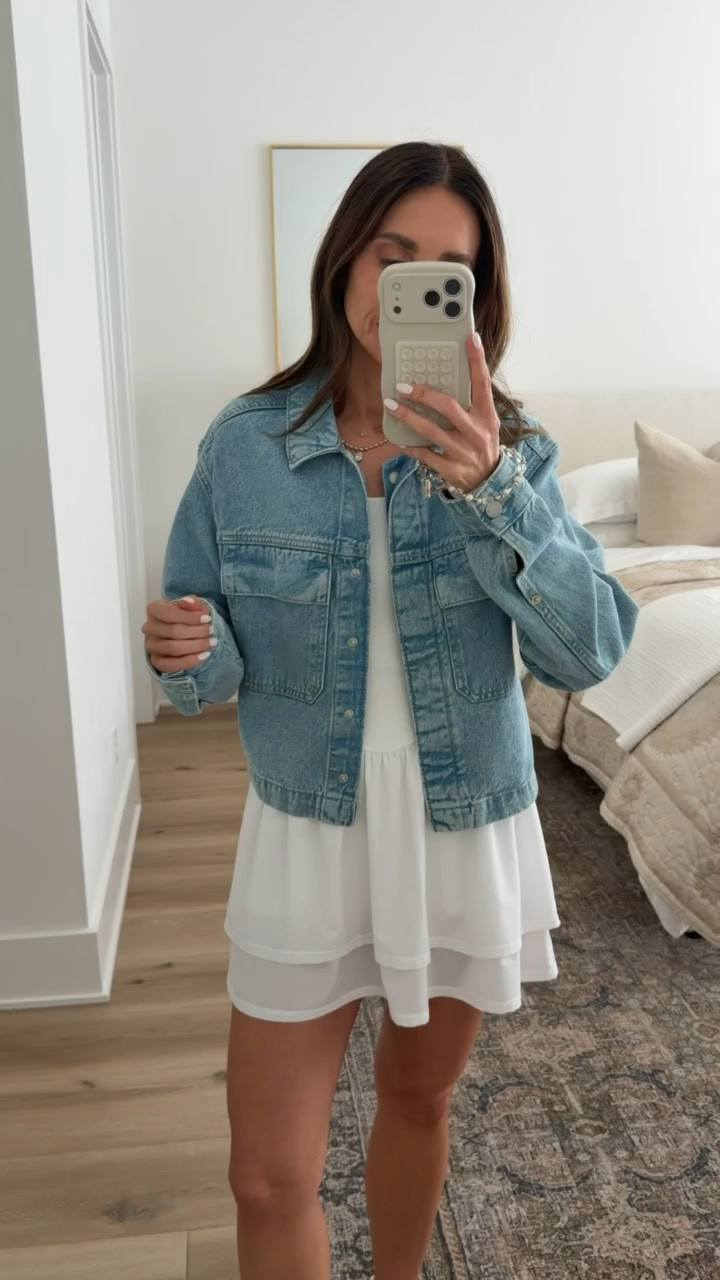 Cute denim jacket that looks like designer, spring jacket, athleisure look, sporty chic, annabrstyle

#LTKootd