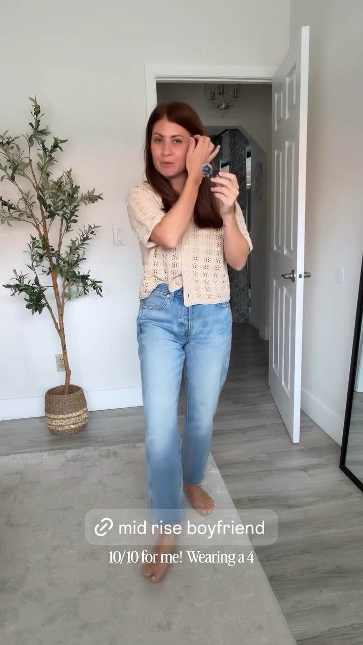 10/10 for me! Wearing a 4