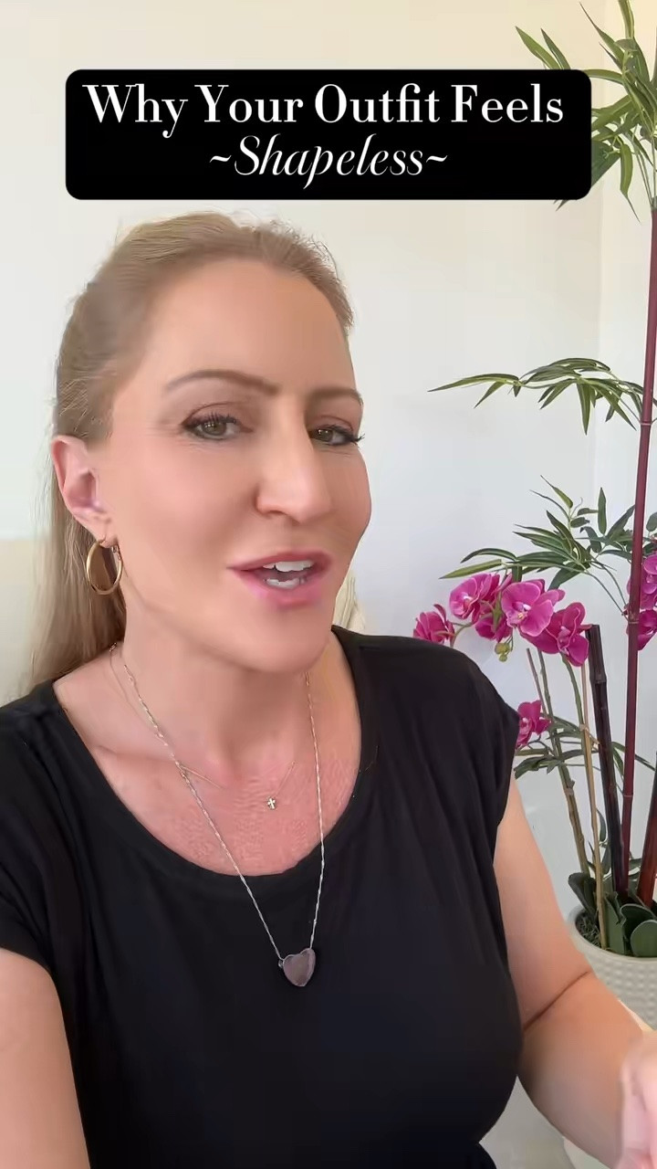 Relaxed summer outfits don’t have to feel shapeless. The key is adding definition in just one place—a clean shoulder line, a subtle waistline, a structured handbag, or a more refined shoe. I’m sharing elevated summer pieces that make relaxed outfits feel polished and intentional without sacrificing comfort.

#LTKStyleTip #SummerStyle #FashionOver40 #SummerOutfitIdeas #ElevatedBasics

#LTKOver40 #LTKOver40