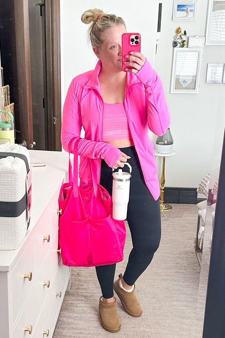 All pink for the gym! 💖