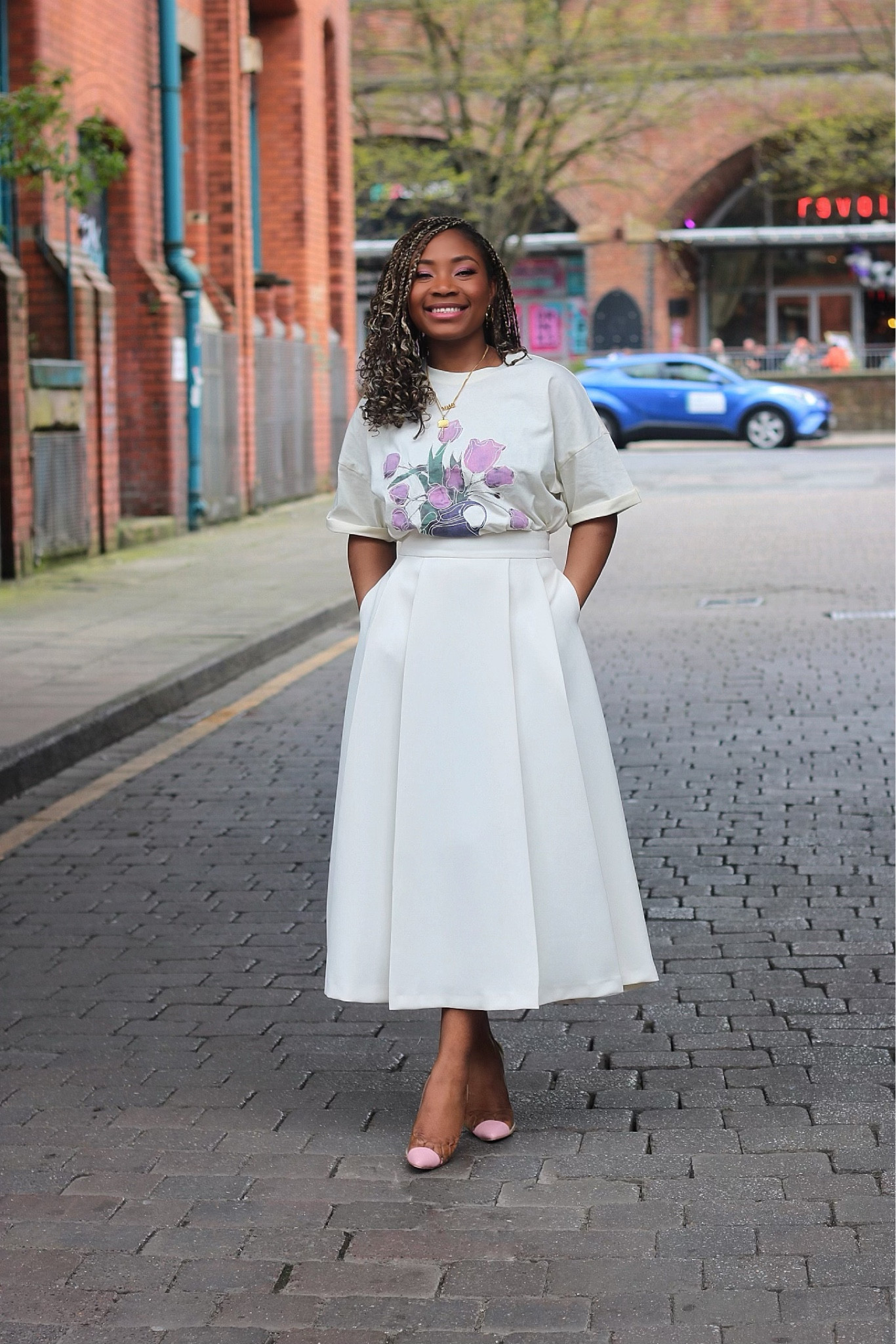 Officially T-shirt weather ☀️🫶🏽

Skirt- Zara (ref: 4043/040)

#LTKfindsunder50 #LTKfindsunder100 #LTKeurope