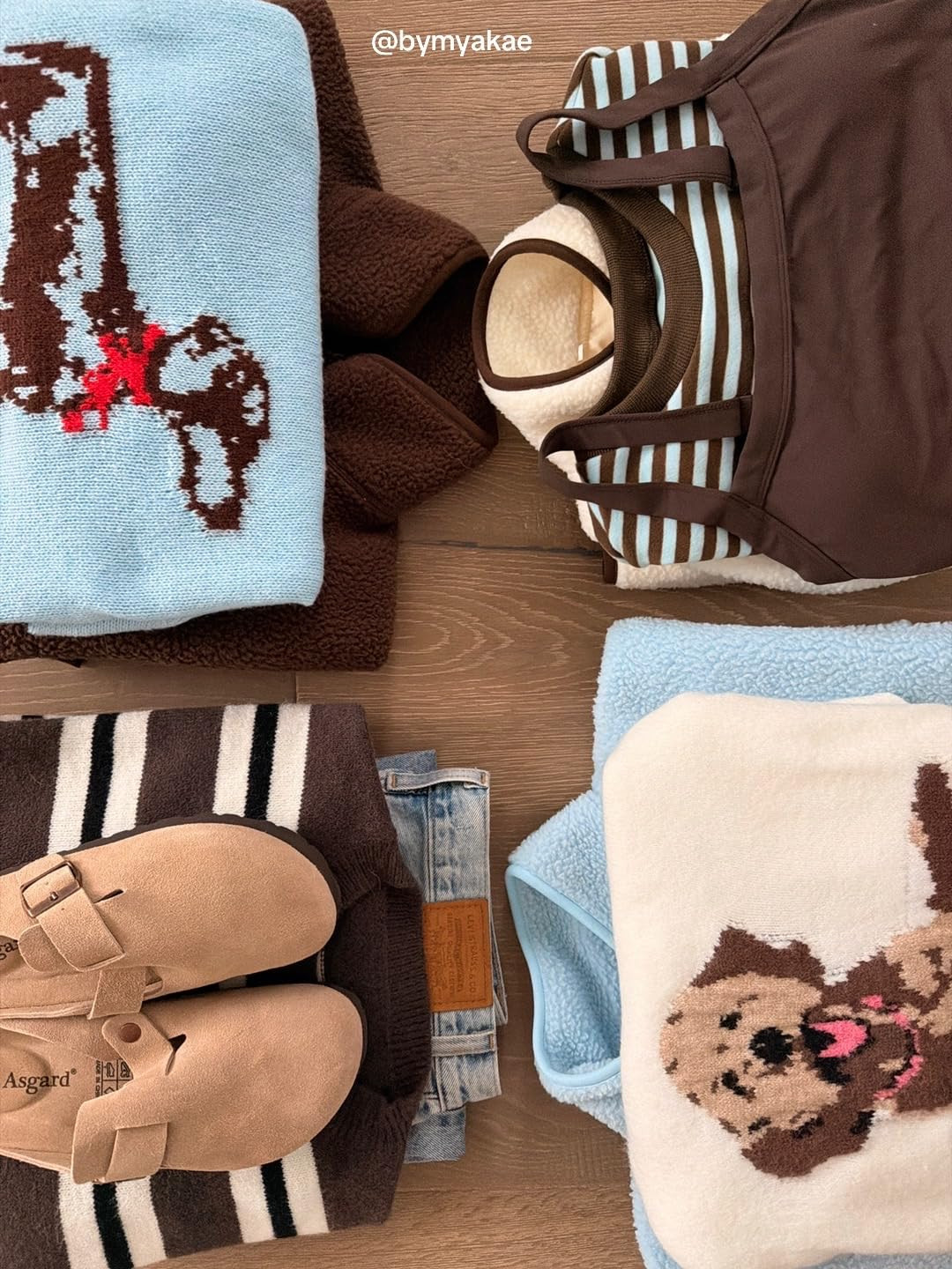 Amazon Cozy Aesthetic Finds | Winter Neutrals

Soft, cozy Amazon finds that feel straight out of a Pinterest board. Fleece vests, striped knits, teddy bear sweater, shearling clogs, and winter layering pieces in warm brown and baby blue tones. Perfect for cozy outfits, casual errands, lounging at home, or gifting. These are the kind of Amazon pieces that stay on repeat all season and look way more expensive than they are.

amazon cozy finds, winter outfit ideas, cozy aesthetic, fleece vest outfit, shearling clogs, neutral outfits, amazon winter fashion, gift ideas

#AmazonFinds #CozyAesthetic #WinterOutfits #NeutralStyle #PinterestFashion #AffordableStyle #GiftIdeas #AmazonFashion 

 #LTKgrwm #LTKootd #LTKSaleAlert