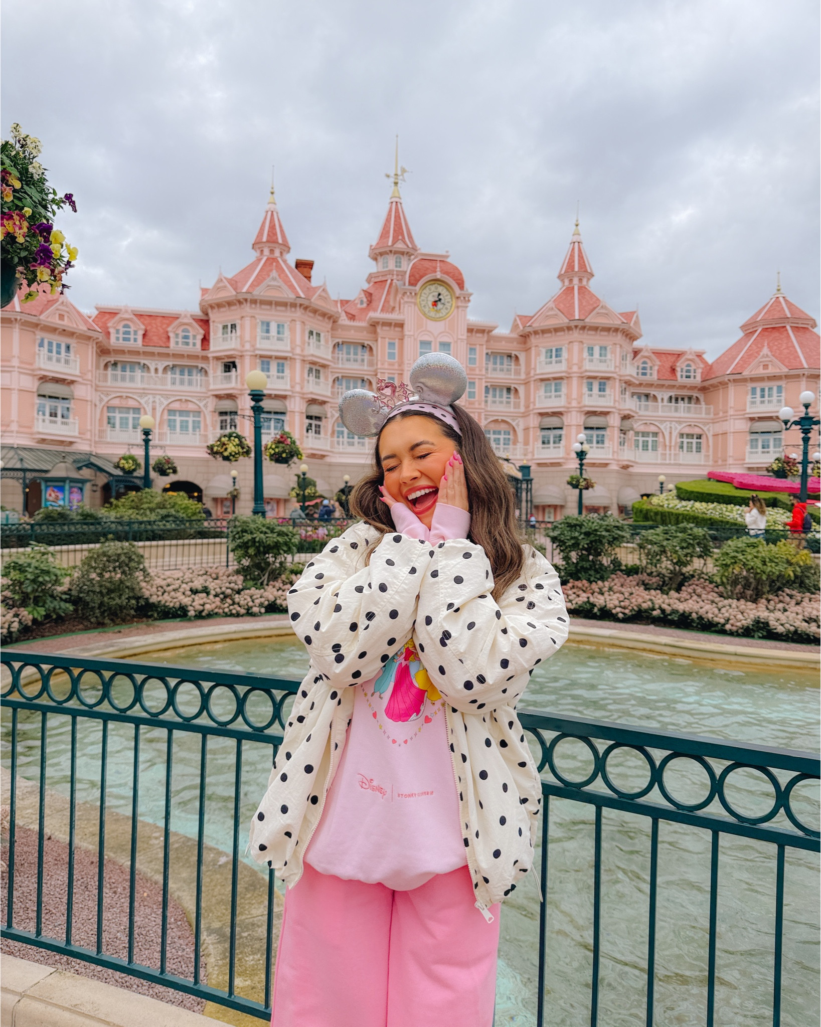 emily in paris day 1