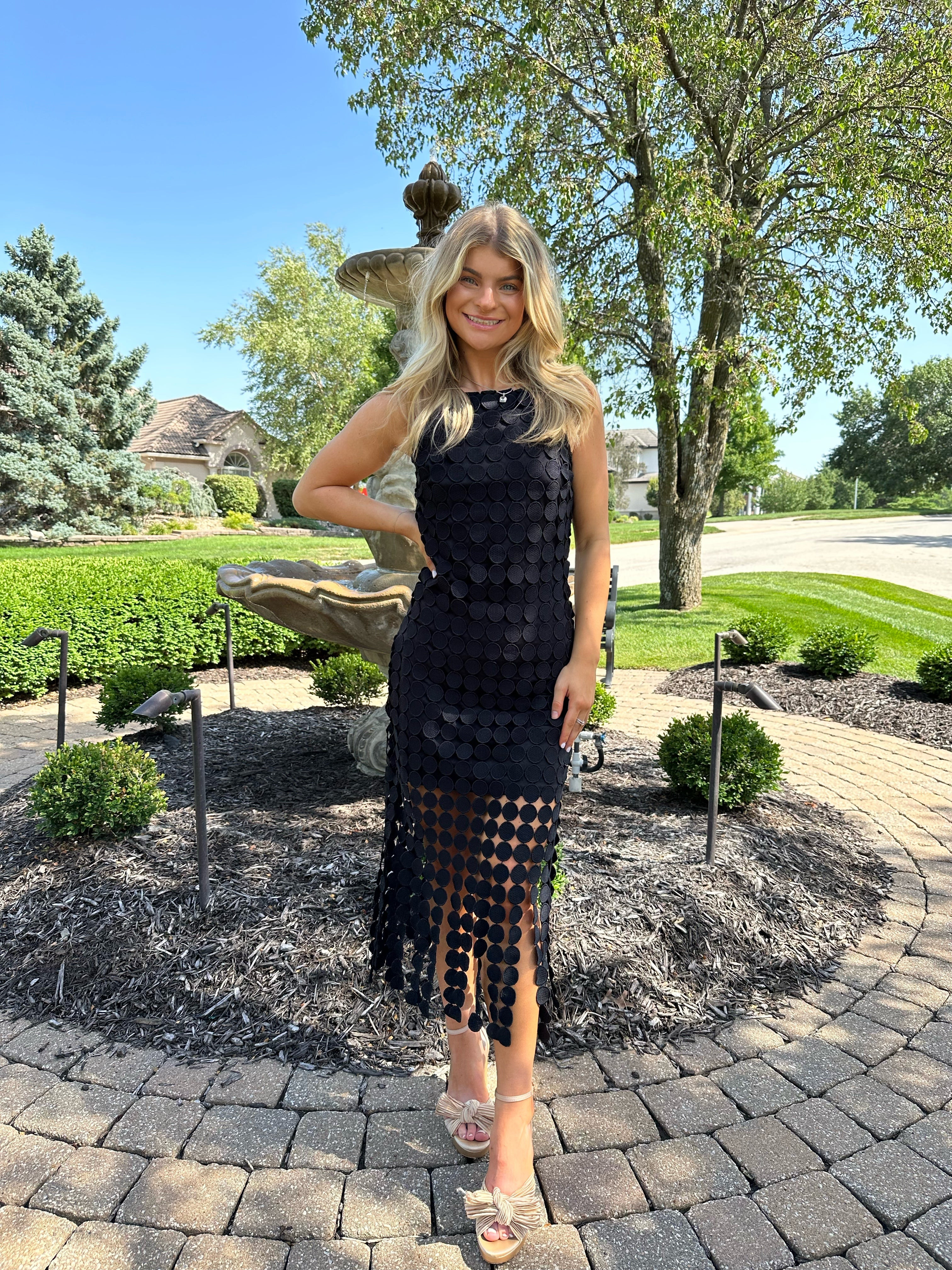Zinnia Midi Dress - Black | Ave + Liv Boutique