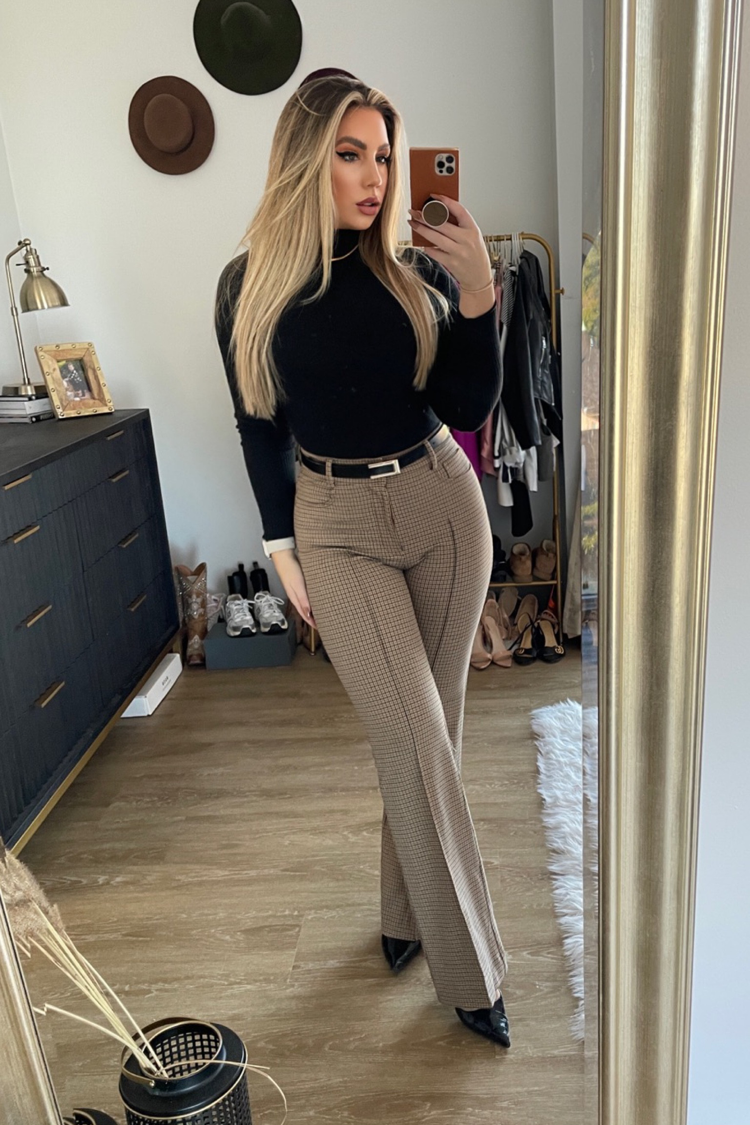 I am loving these new plaid pants from the Loft! Wearing a size 6, these are true to size and so comfortable for the office. Paired with a belt from Amazon and turtleneck from Target! 

#LTKfindsunder100 #LTKSeasonal #LTKworkwear