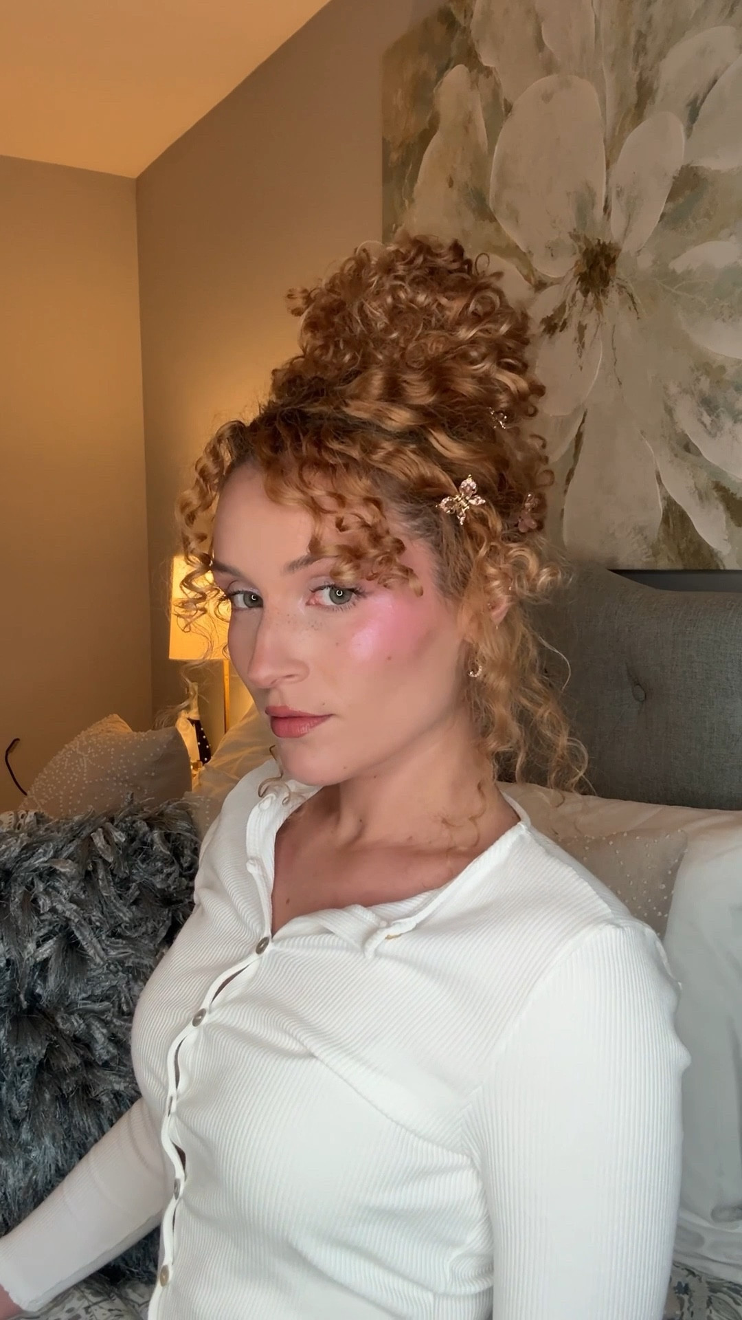 My fav holiday hairstyle right now 🎄✨🫶🏻

#LTKHoliday #LTKSeasonal